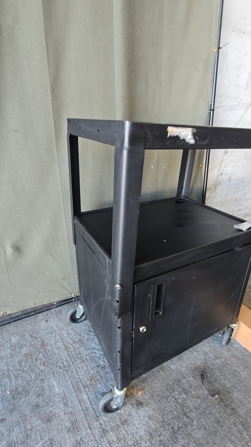 CART-3S-LC Utility Cart, Mobile Three Shelves, Lockable Cabinet