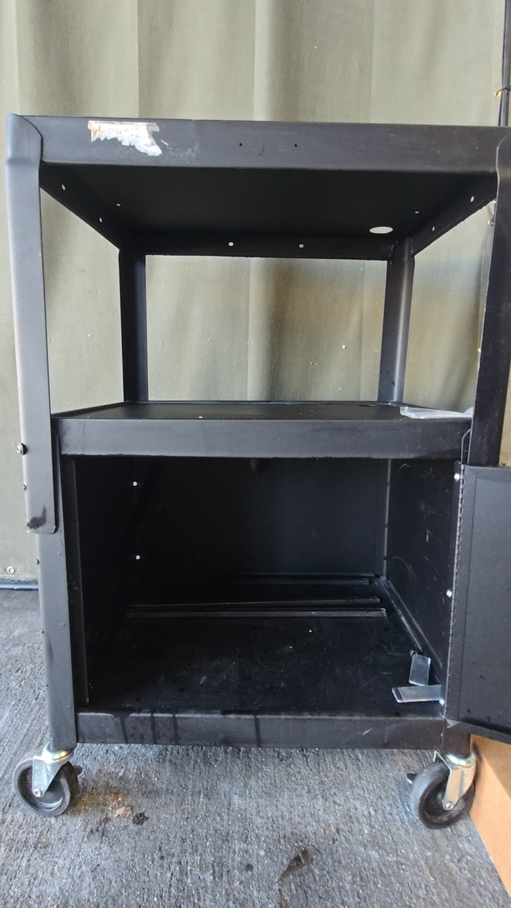 CART-3S-LC Utility Cart, Mobile Three Shelves, Lockable Cabinet