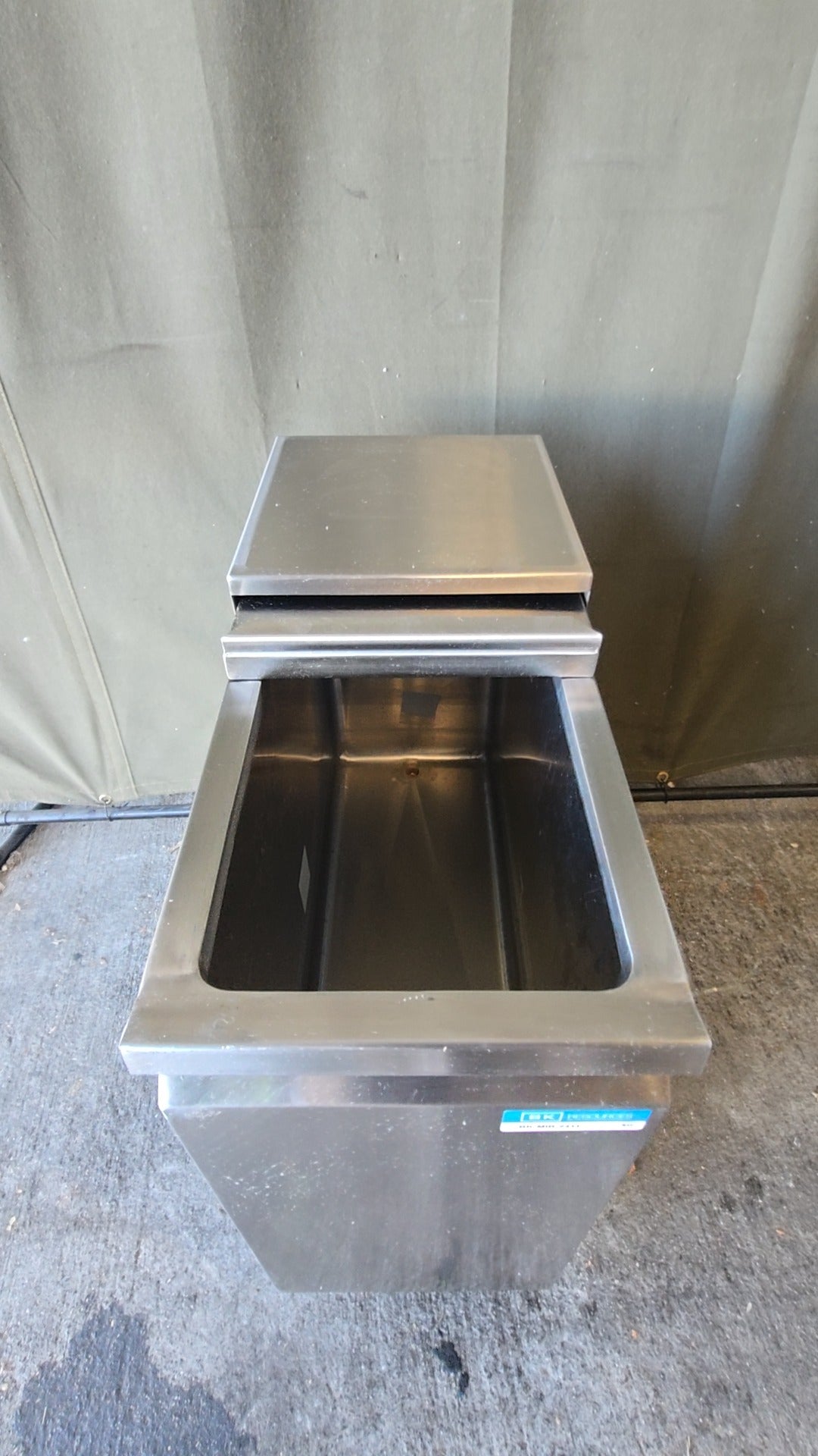 BK Resources BK-MIB-2411 Ice Bin / Ice Caddy ,Mobile Stainless Steel With Drain Valve