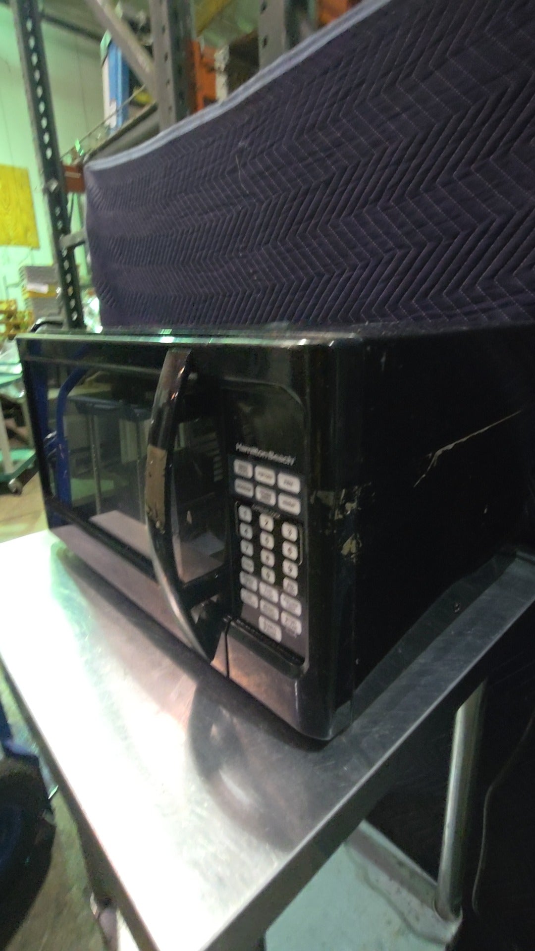 Hamilton Beach P100N30ALSLB Microwave Oven, Countertop 1000W Output