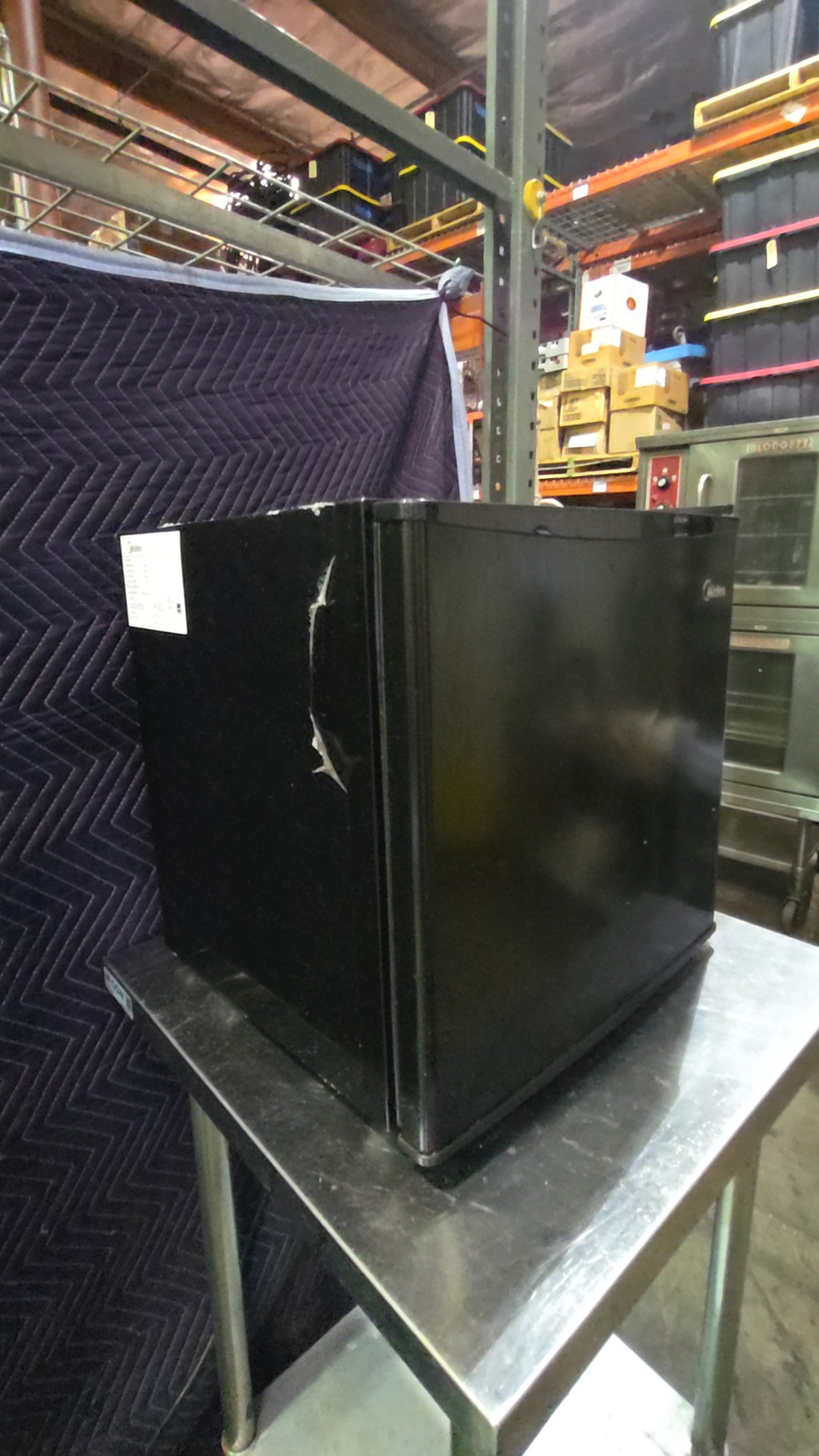 Midea WHS-65LB1 Refrigerator, Compact 1.6 cu.ft 115V Black