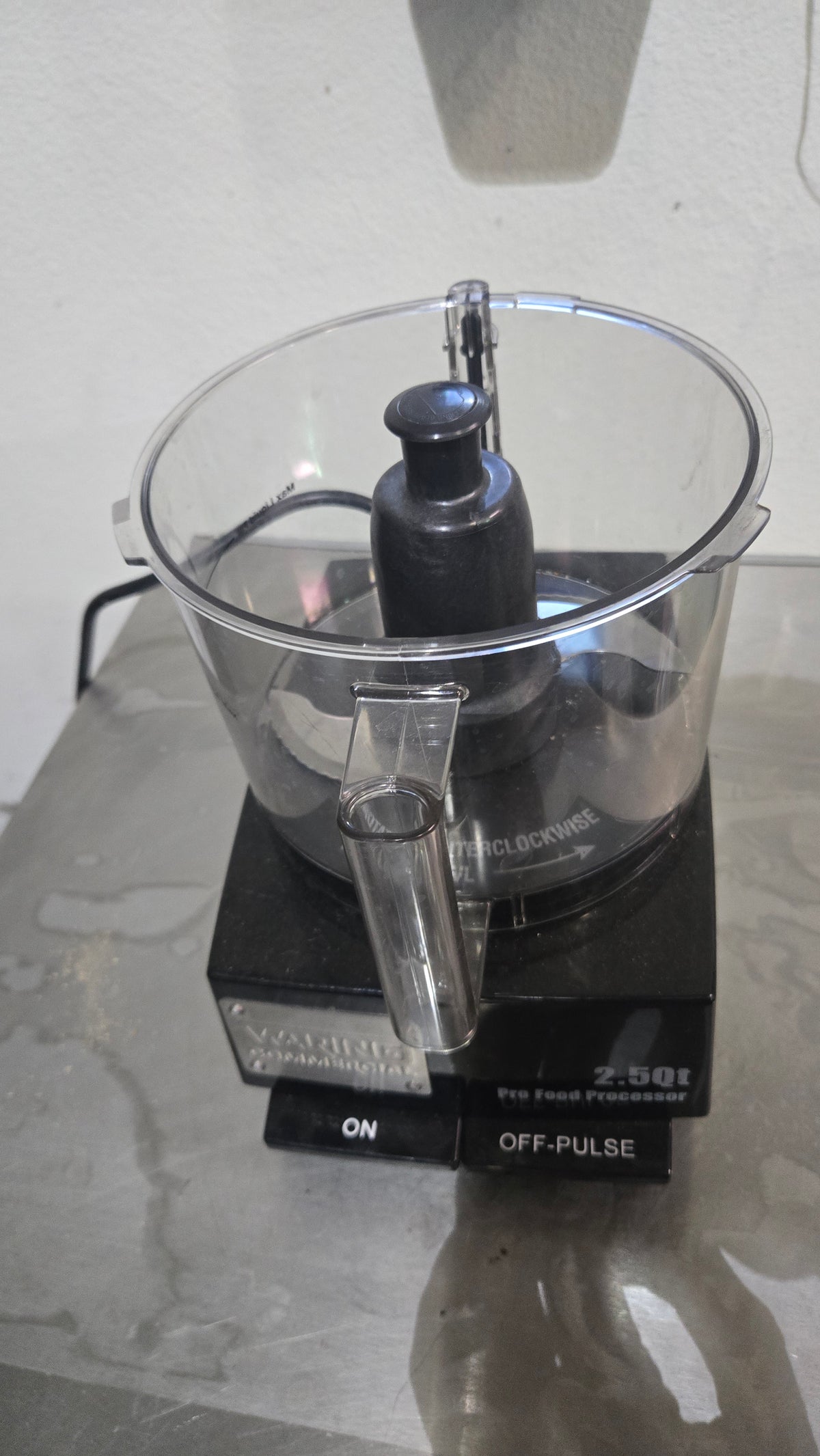 Waring Commercial WFP11S Food Processor, Pro Countertop 2.5 Quart Capacity On-Off Pulse Controls