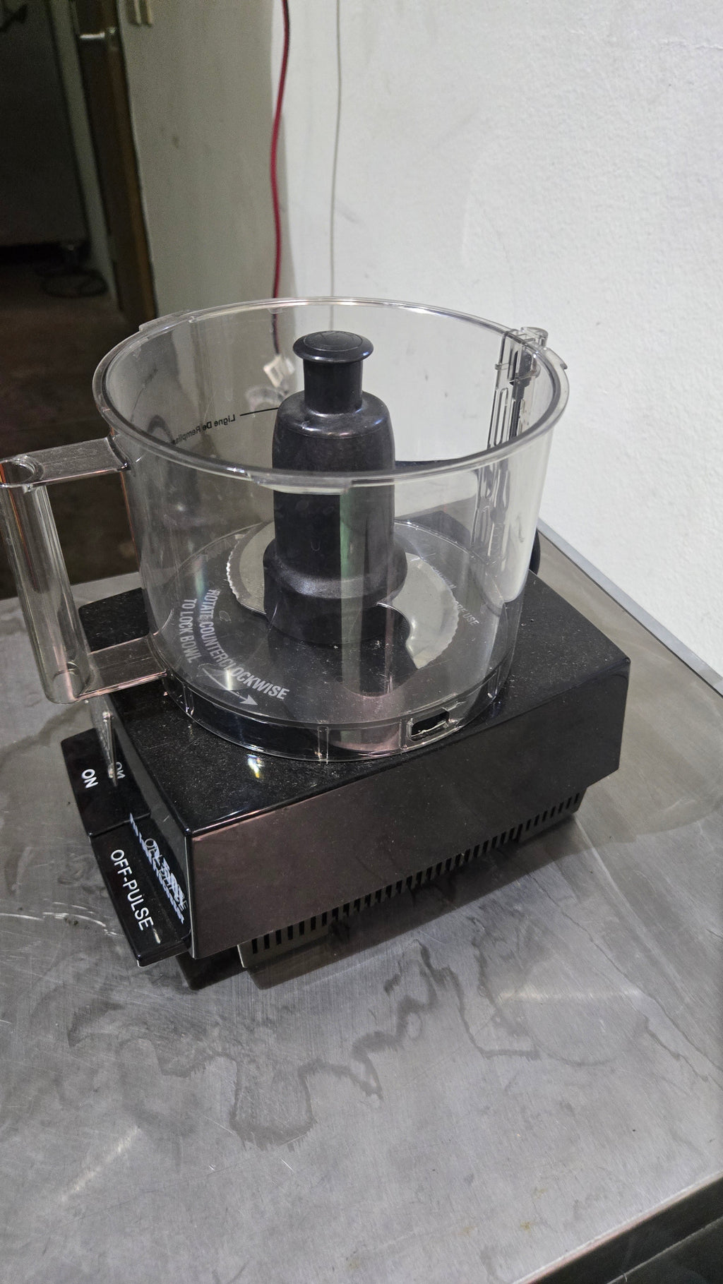 Waring Commercial WFP11S Food Processor, Pro Countertop 2.5 Quart Capacity On-Off Pulse Controls