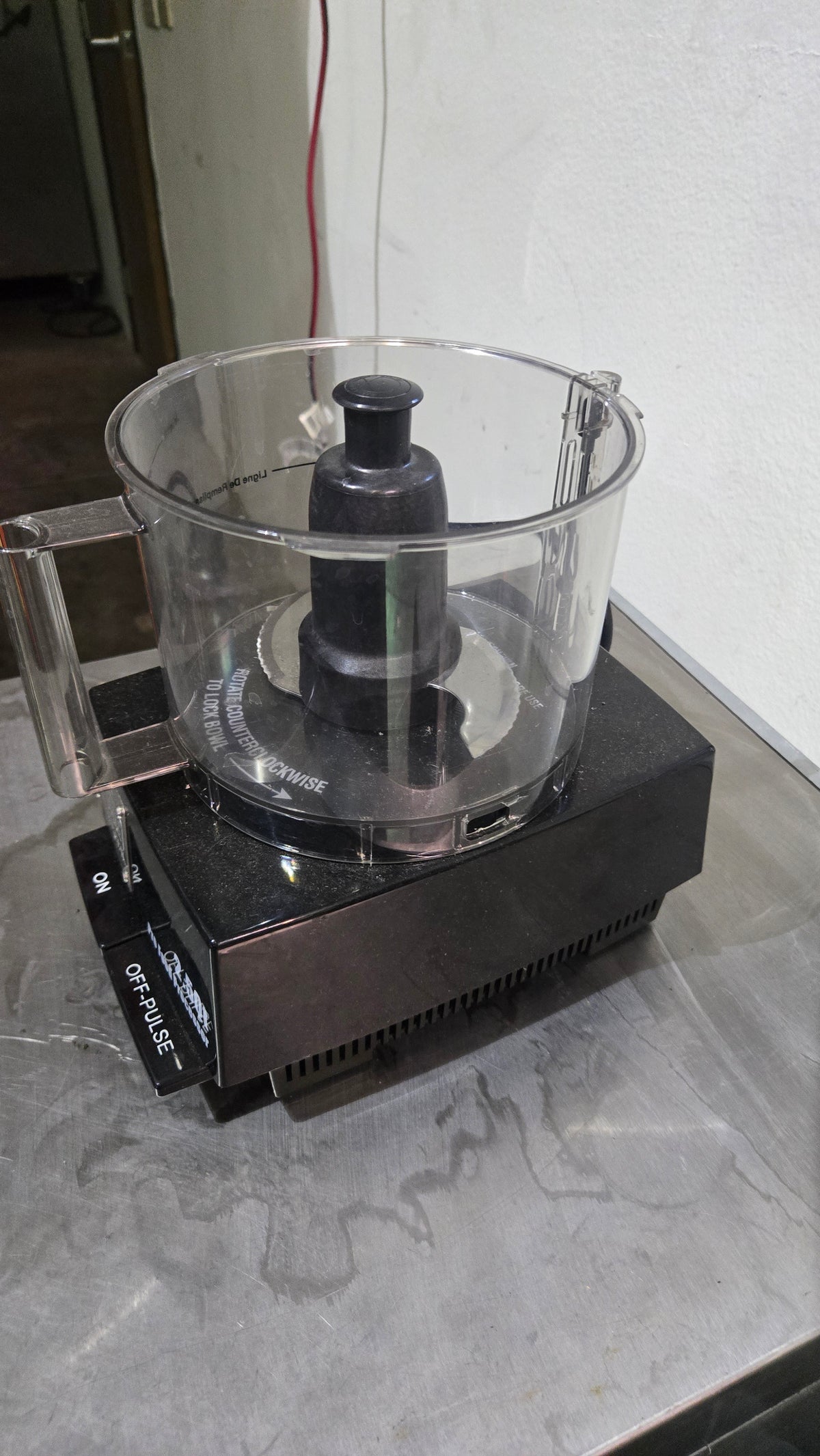 Waring Commercial WFP11S Food Processor, Pro Countertop 2.5 Quart Capacity On-Off Pulse Controls