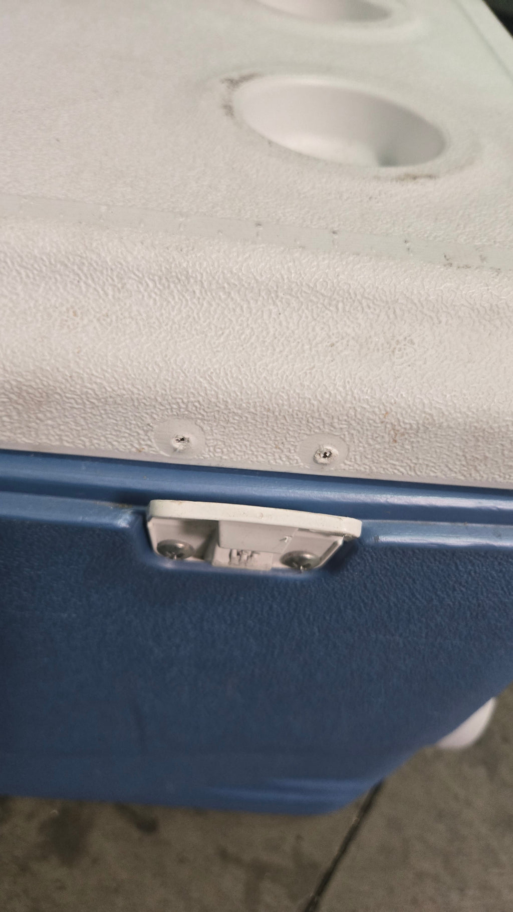 Coleman Xtreme 50 Quart Wheeled Cooler, Hard-Sided