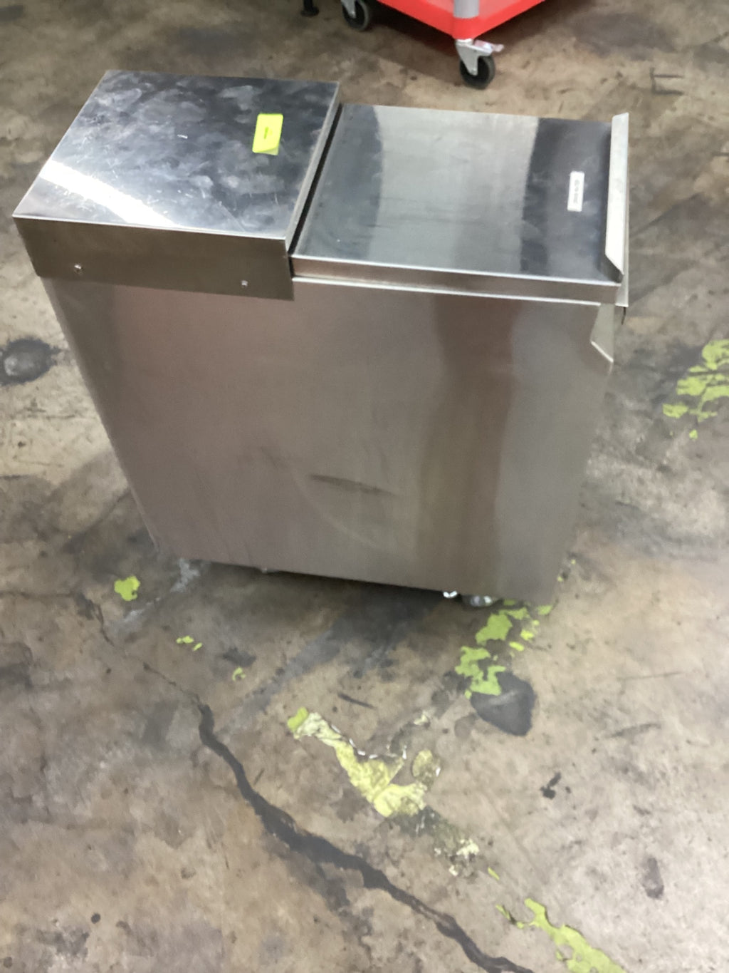 Mobile Ice Bin