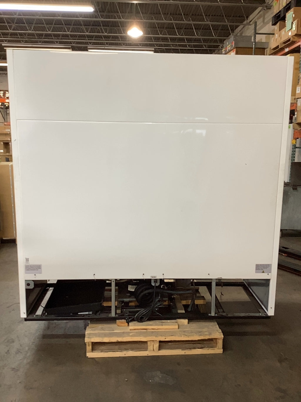 True GDM-72-HC-TSL01 Refrigerated Display, Upright Three Glass Swing Doors