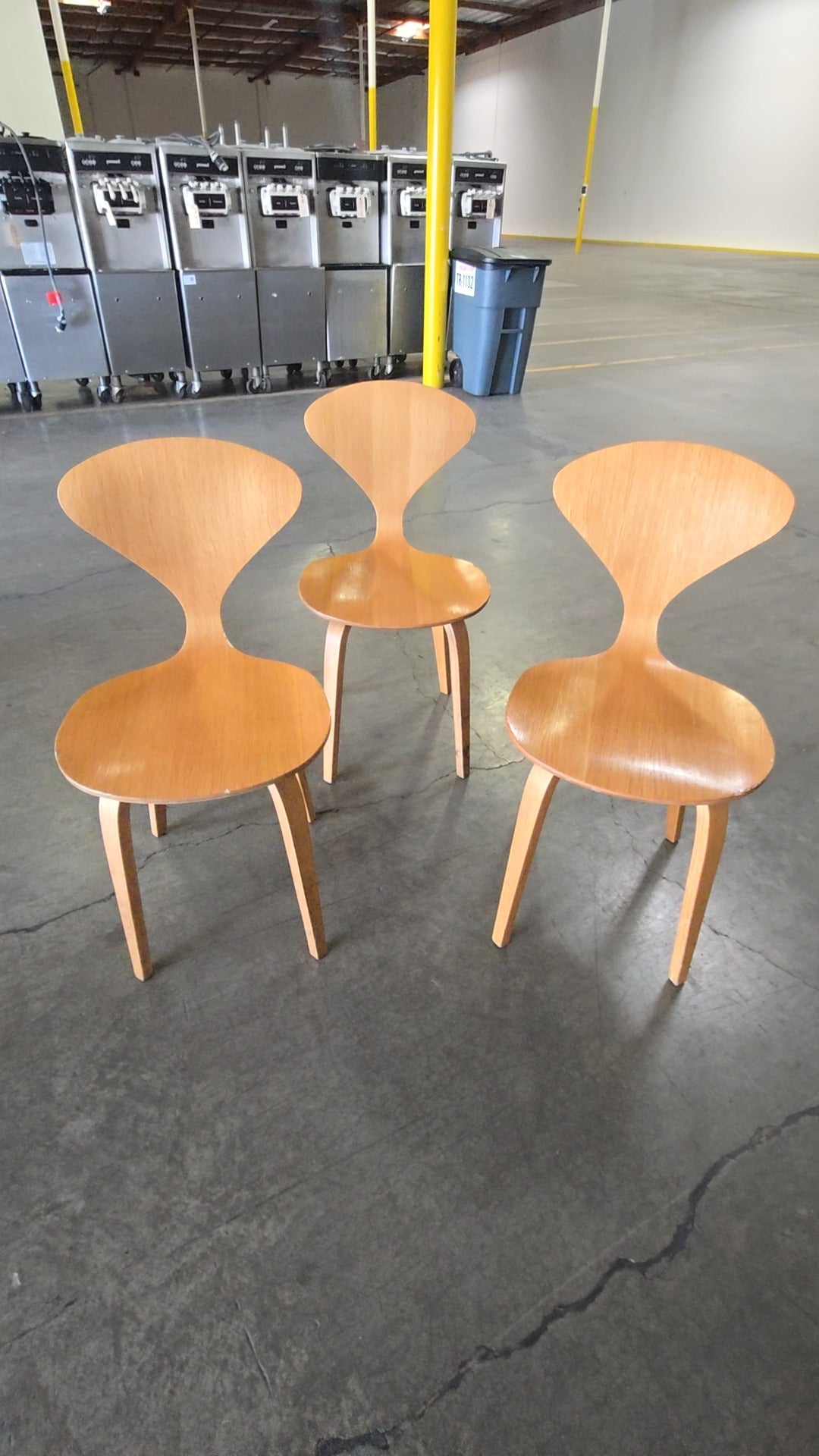 Retro Wooden Chair, Dining Side Plywood Construction Wooden Legs