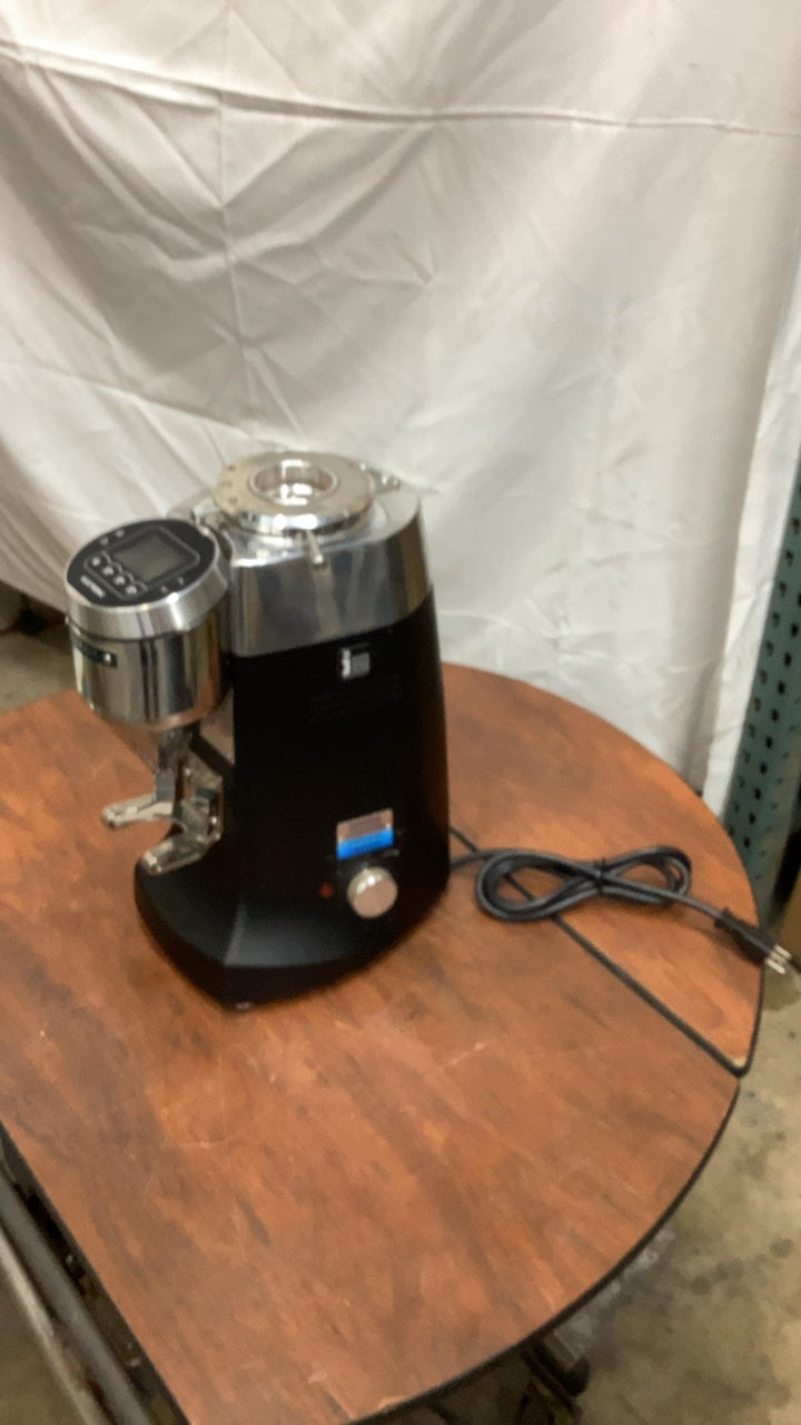 Mazzer ROBUR S elect Coffee Grinder, Electronic Dosing System Digital Display