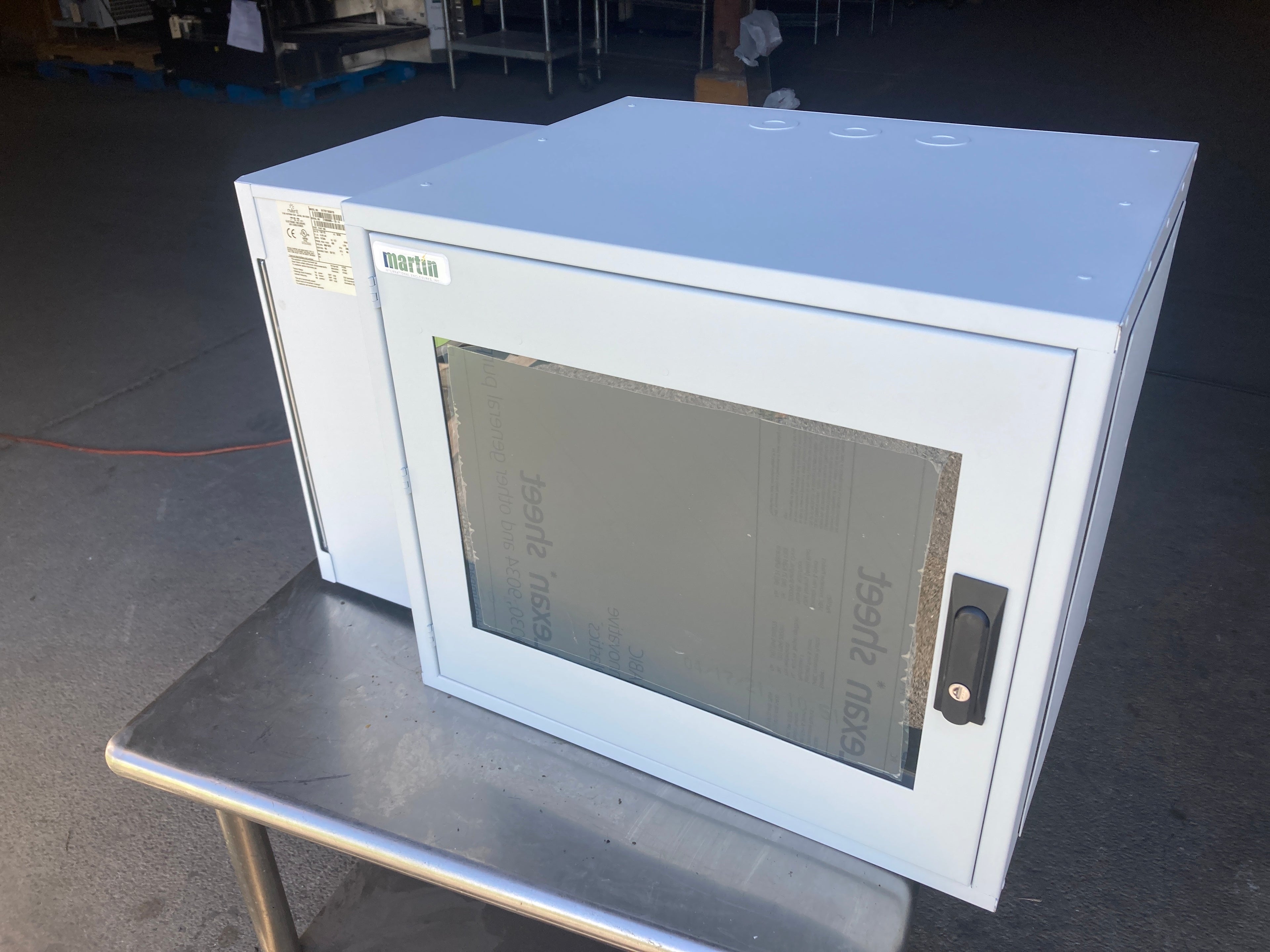 Nvent Hoffman N170116G010 Air Conditioner with Network Communication Equipment Wall Cabinet