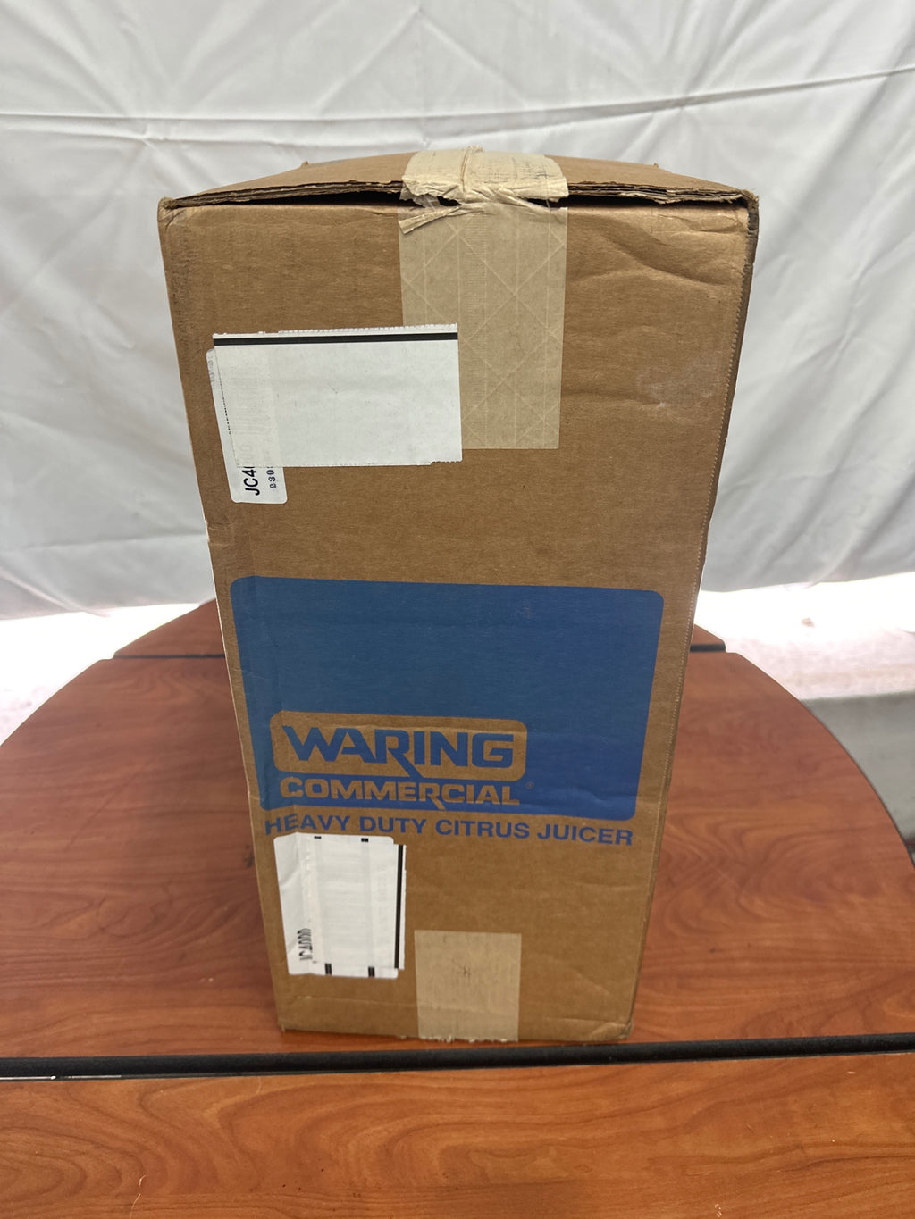 Waring JC4000 Heavy Duty Juicer W/ Universal Citrus Reamer & Stainless Collector