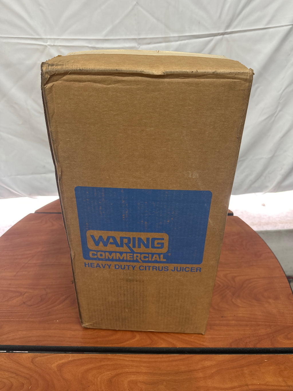 Waring JC4000 Heavy Duty Juicer W/ Universal Citrus Reamer & Stainless Collector