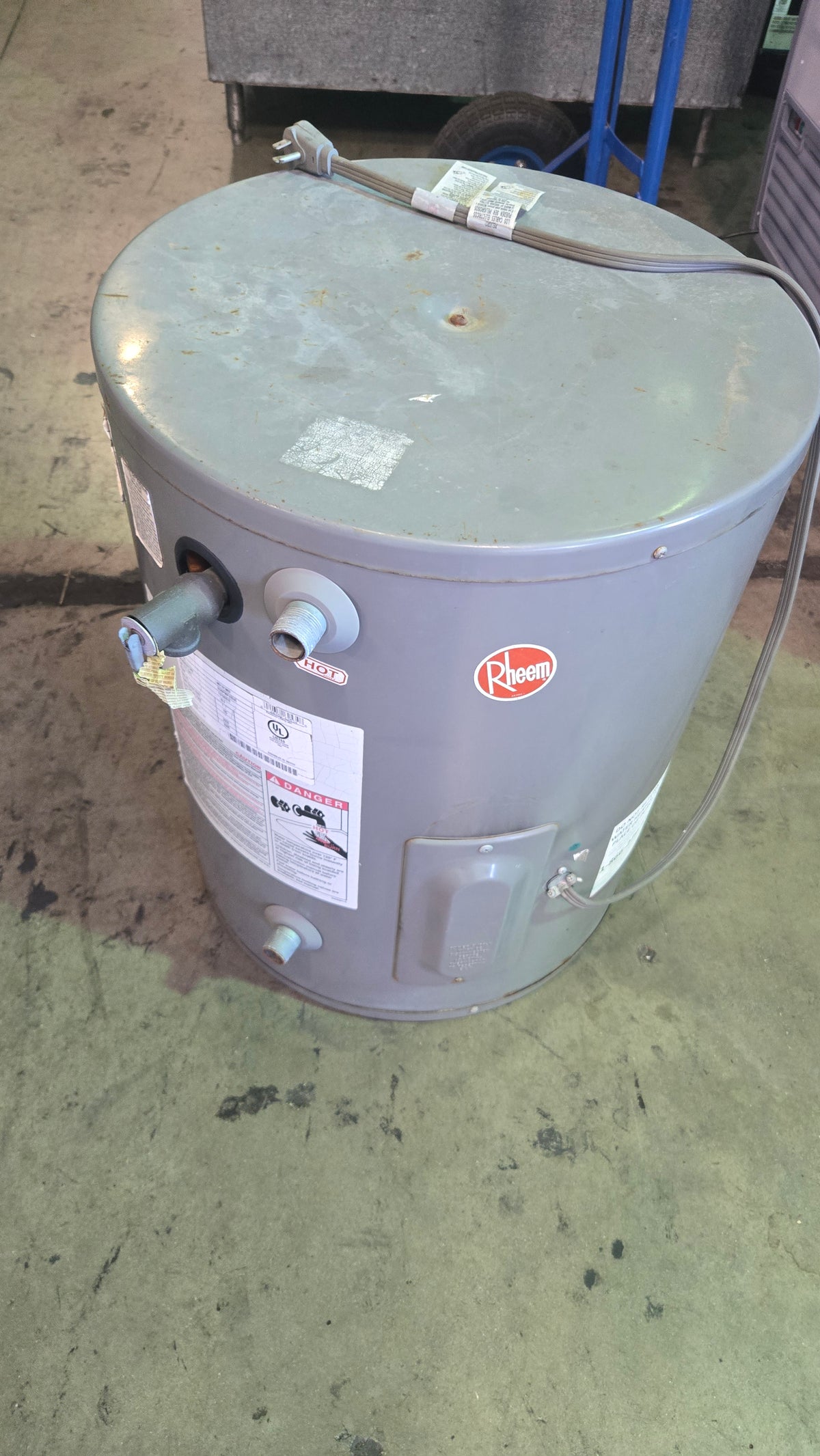 Rheem XE20P06PU20U0 Electric Water Heater 19.9 Gallon, 120V, 2000W