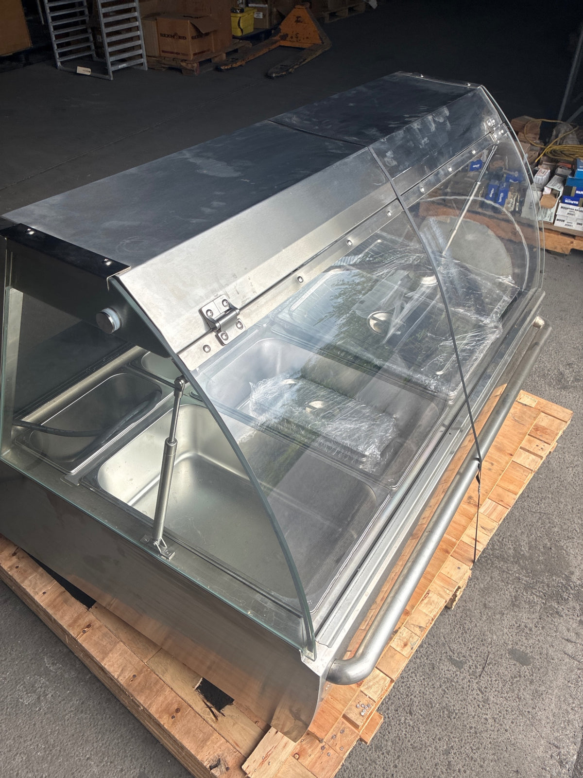 Bain-Marie LD-868 Food Warmer, Wet Hot-table Station, 2 Sliding Glass Doors, Countertop, Stainless