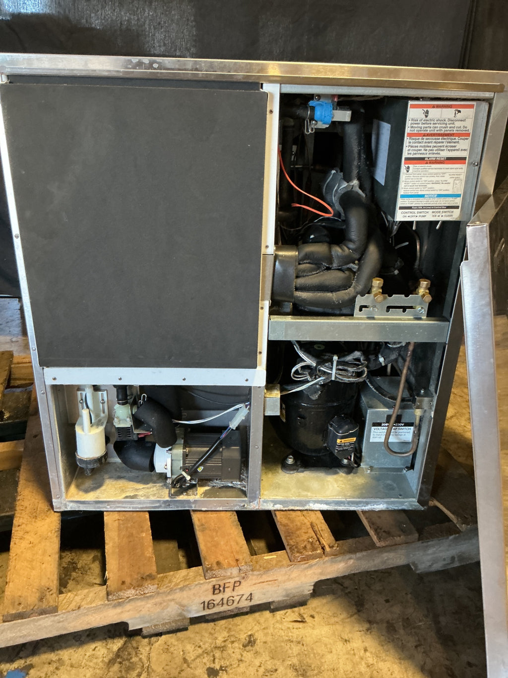 HOSHIZAKI KM-901MAJ Ice Maker, Commercial 208-230V 60Hz 1 Phase