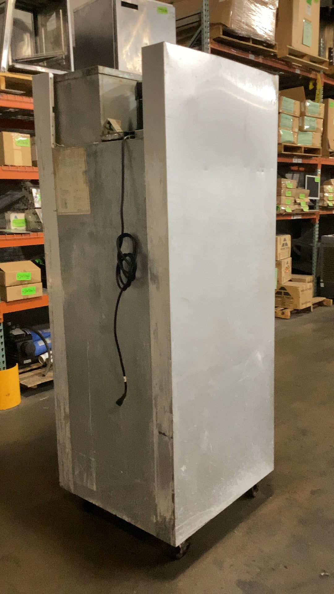 Traulsen G12001 Reach In 2 Door Refrigerator
