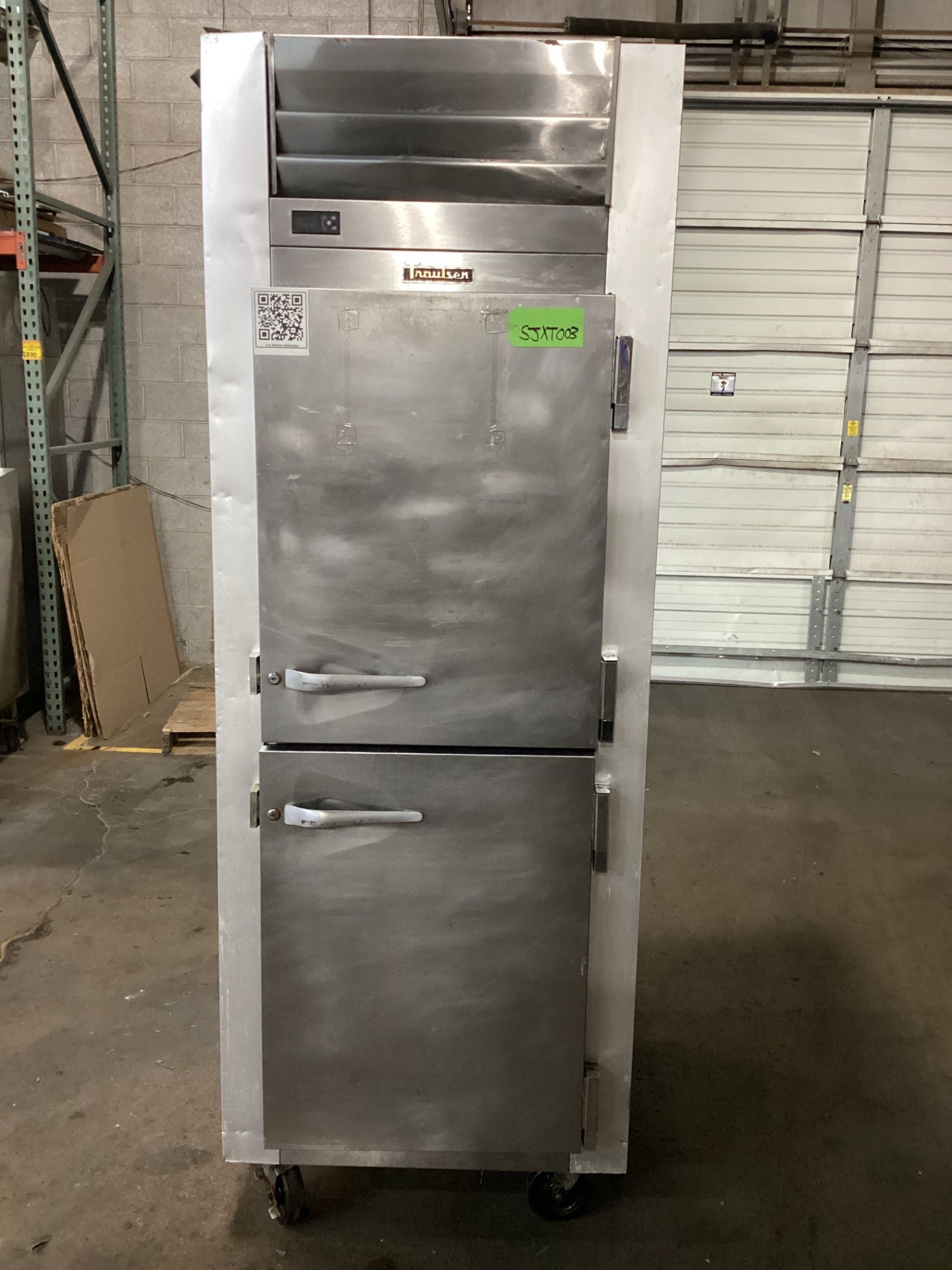 Traulsen G12000 Reach In 2 Door Refrigerator
