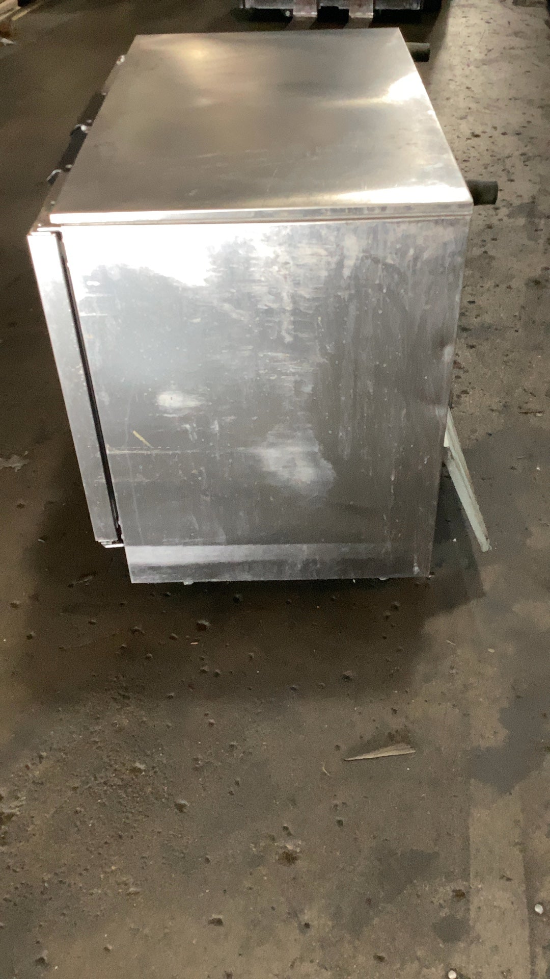 BEVERAGE-AIR UCR34HC-23 Undercounter 2 Door Refrigerator