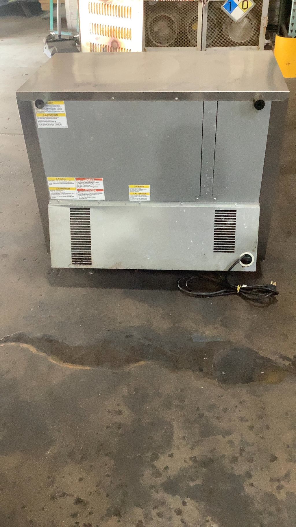 BEVERAGE-AIR UCR34HC-23 Undercounter 2 Door Refrigerator