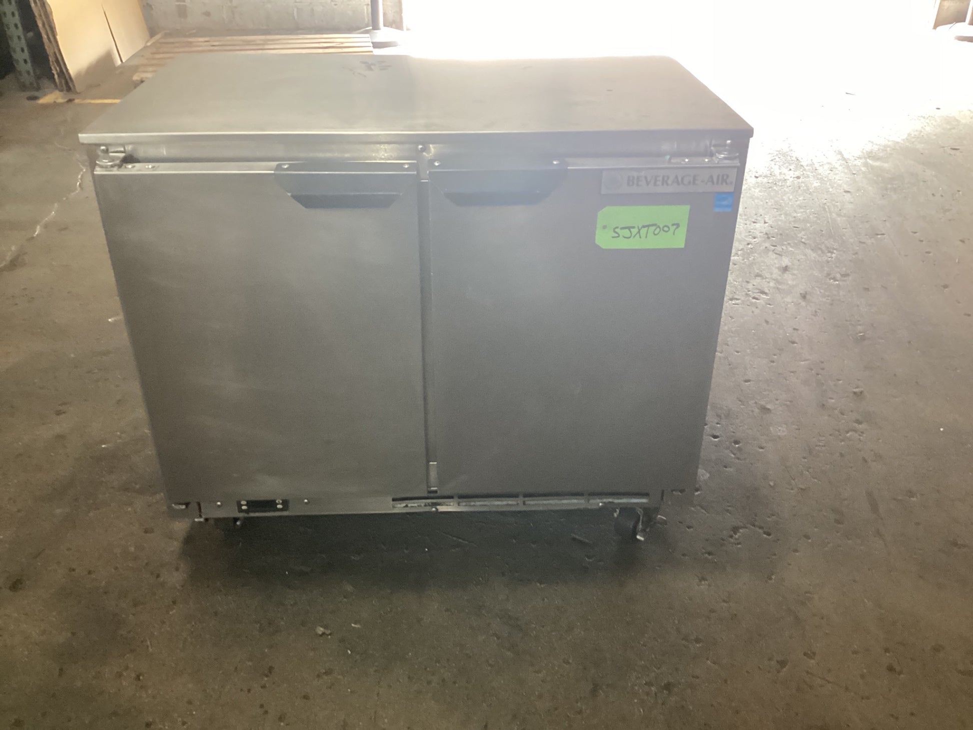 BEVERAGE-AIR UCR34HC-23 Undercounter 2 Door Refrigerator