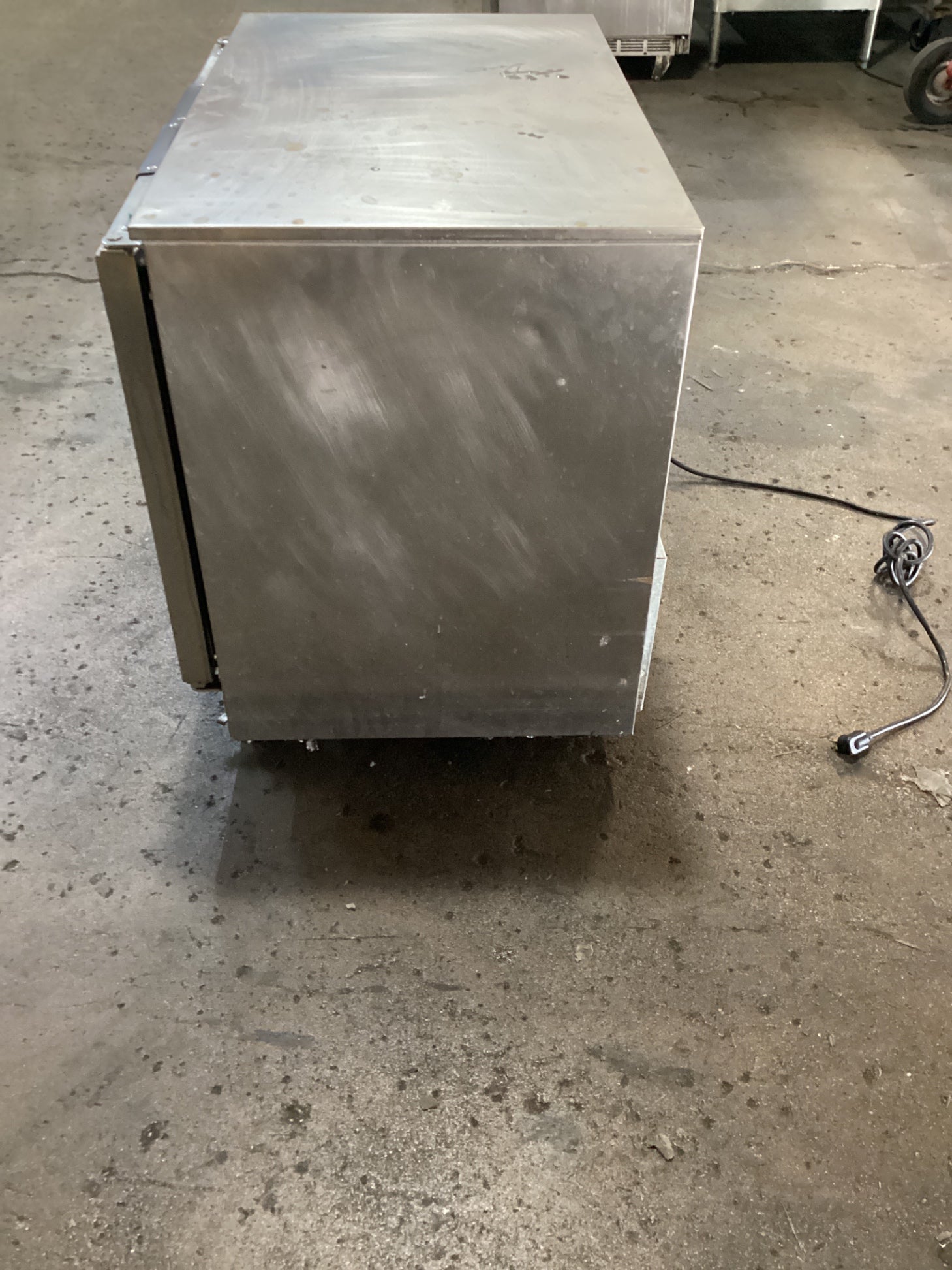 BEVERAGE-AIR UCR34HC-23 Undercounter 2 Door Refrigerator