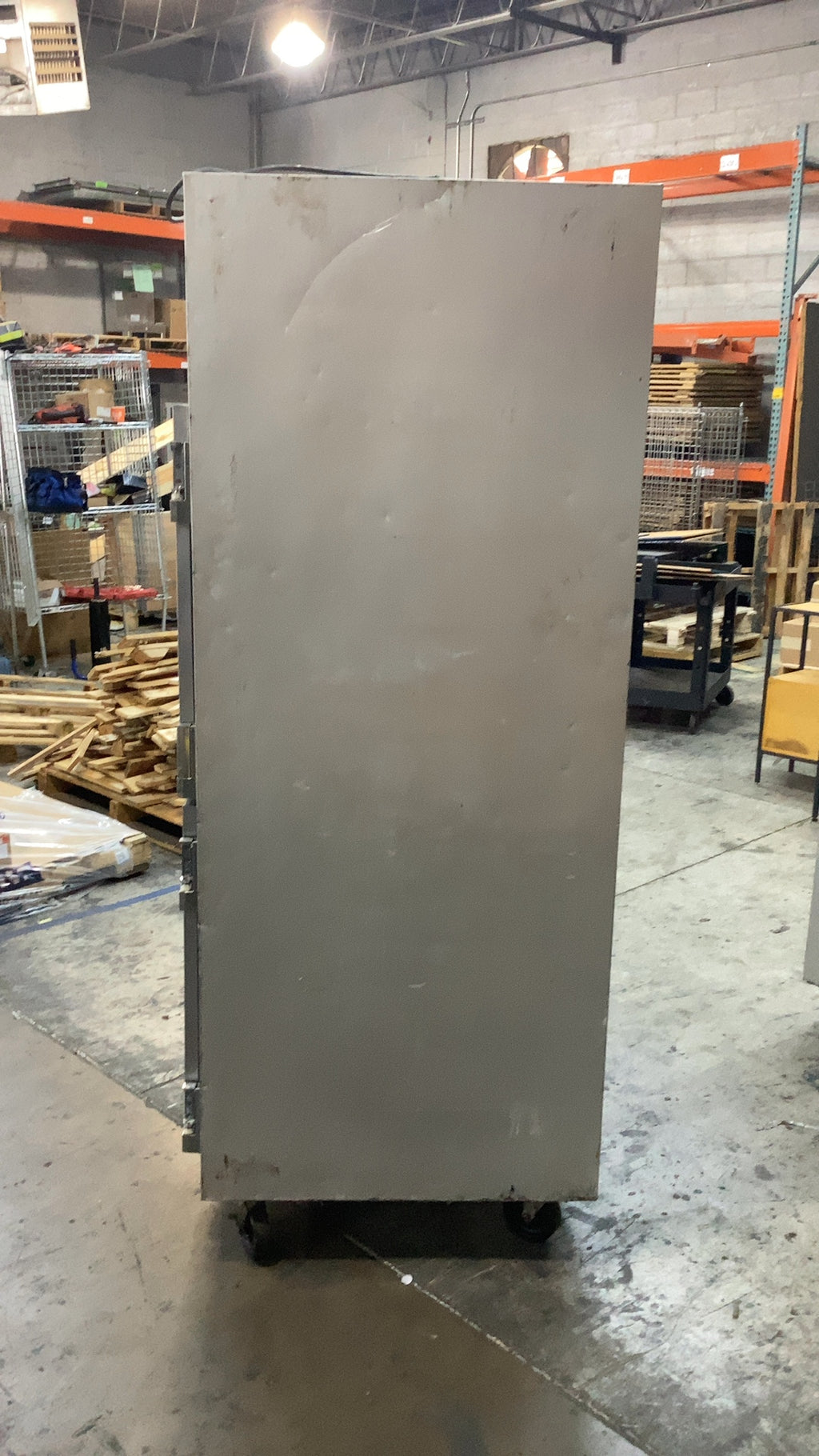 Traulsen G10000 Reach In 2 Door Refrigerator