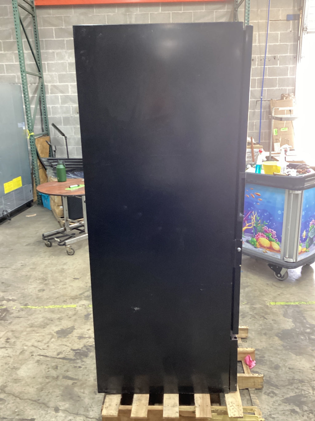ROYAL VENDORS RVCFH-027-02 Reach In Refrigerator W/ Glass Door