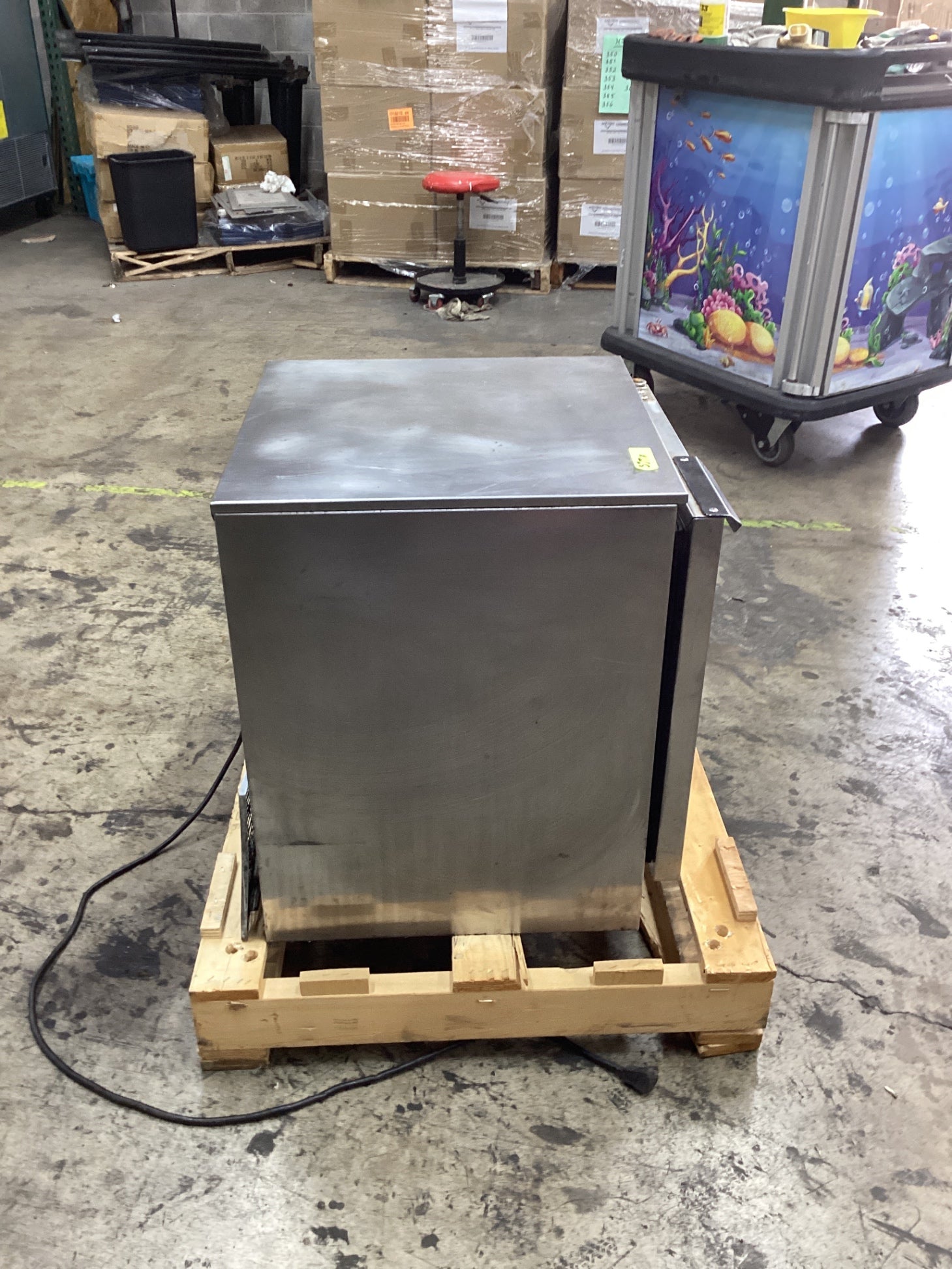 Beverage -air UCR20-23 Undercounter Refrigerator