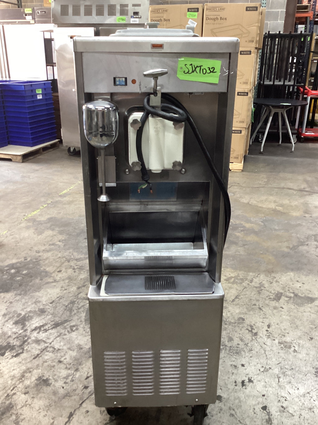Taylor 441-27 Milkshake, Smoothie, And Frozen Beverage Machine
