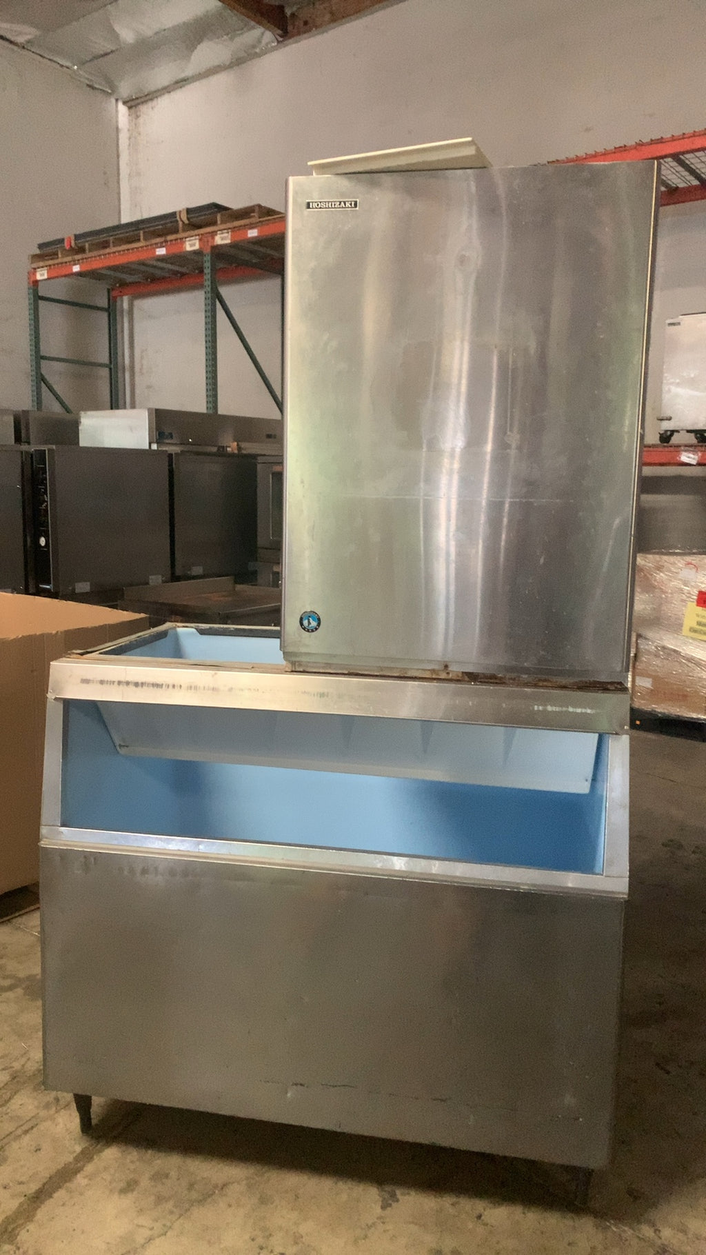 Hoshizaki KM-1601MRH Ice Maker, Commercial with Ice Storage Bin 208-230V Single Phase