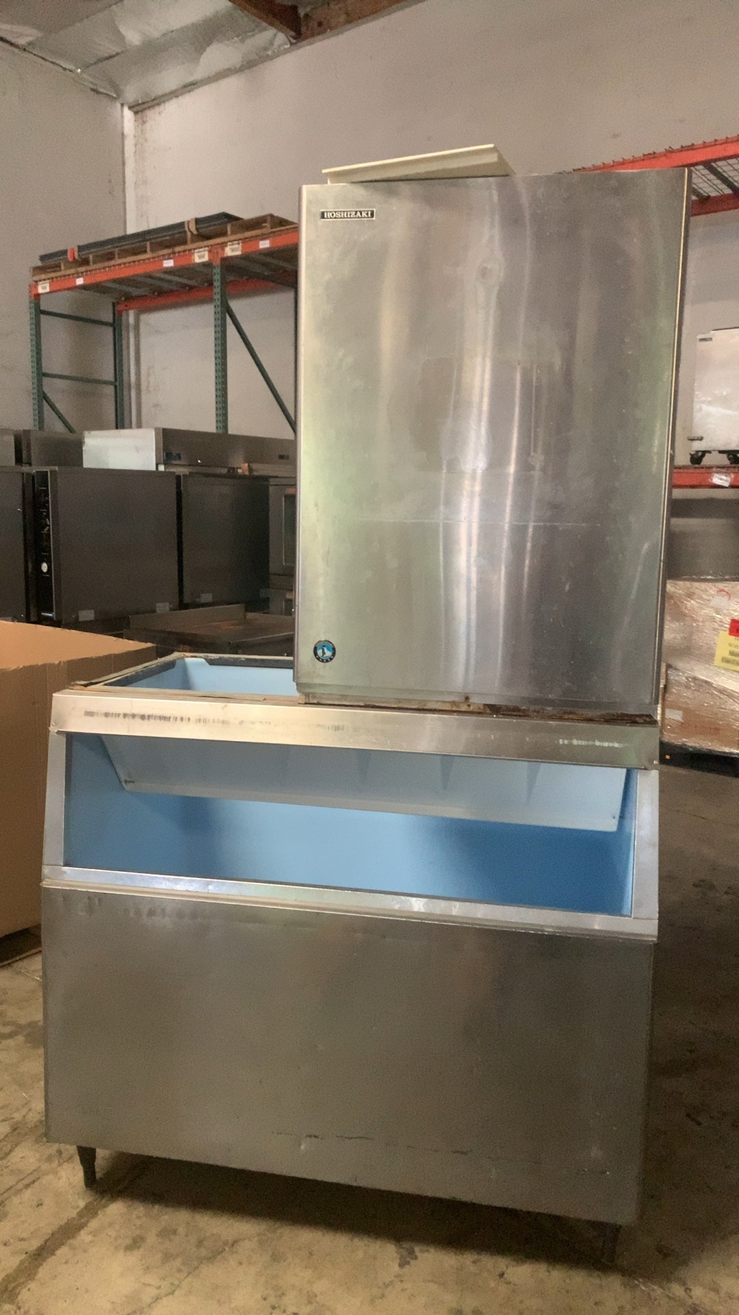 Hoshizaki KM-1601MRH Ice Maker, Commercial with Ice Storage Bin 208-230V Single Phase