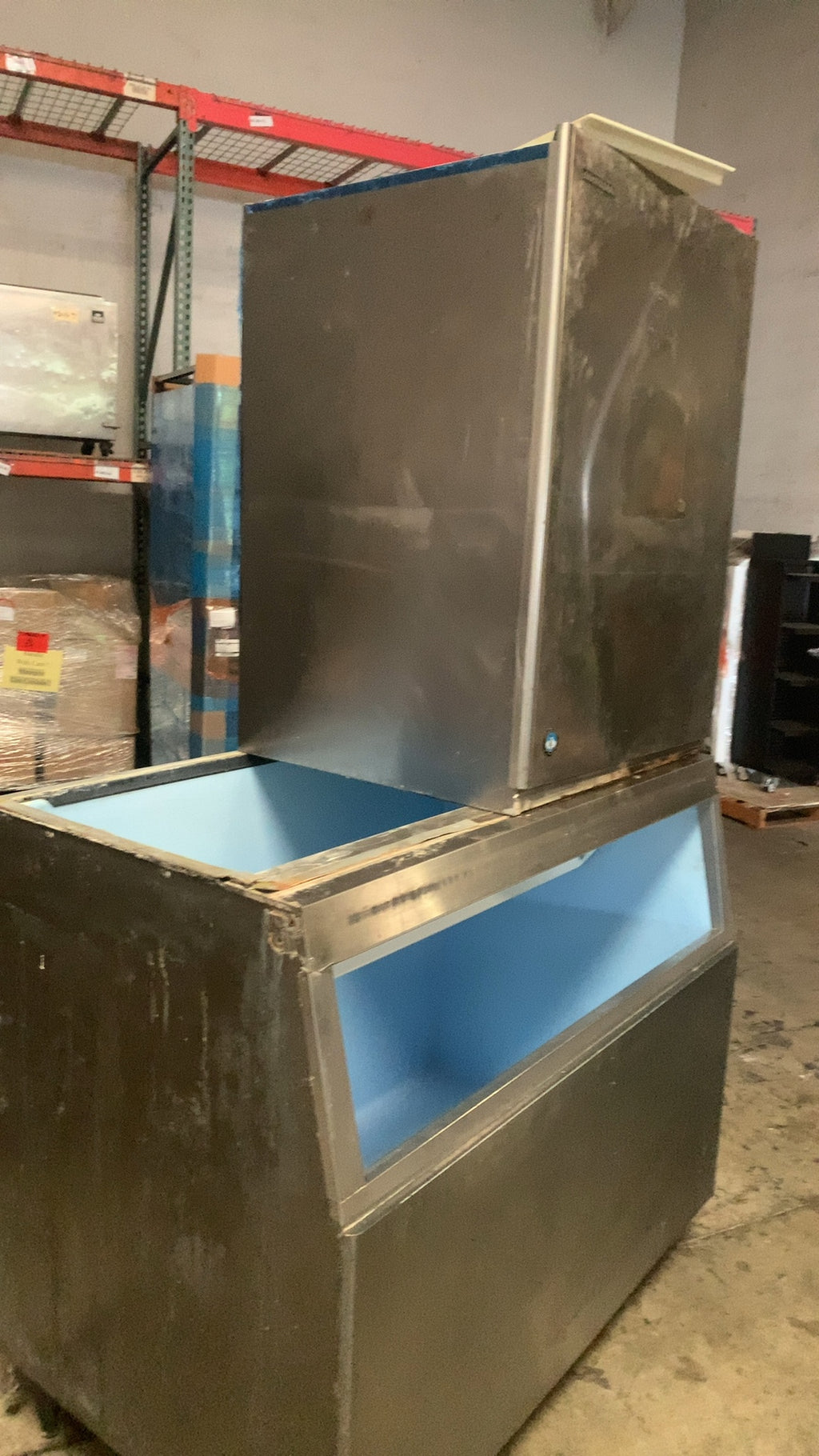 Hoshizaki KM-1601MRH Ice Maker, Commercial with Ice Storage Bin 208-230V Single Phase