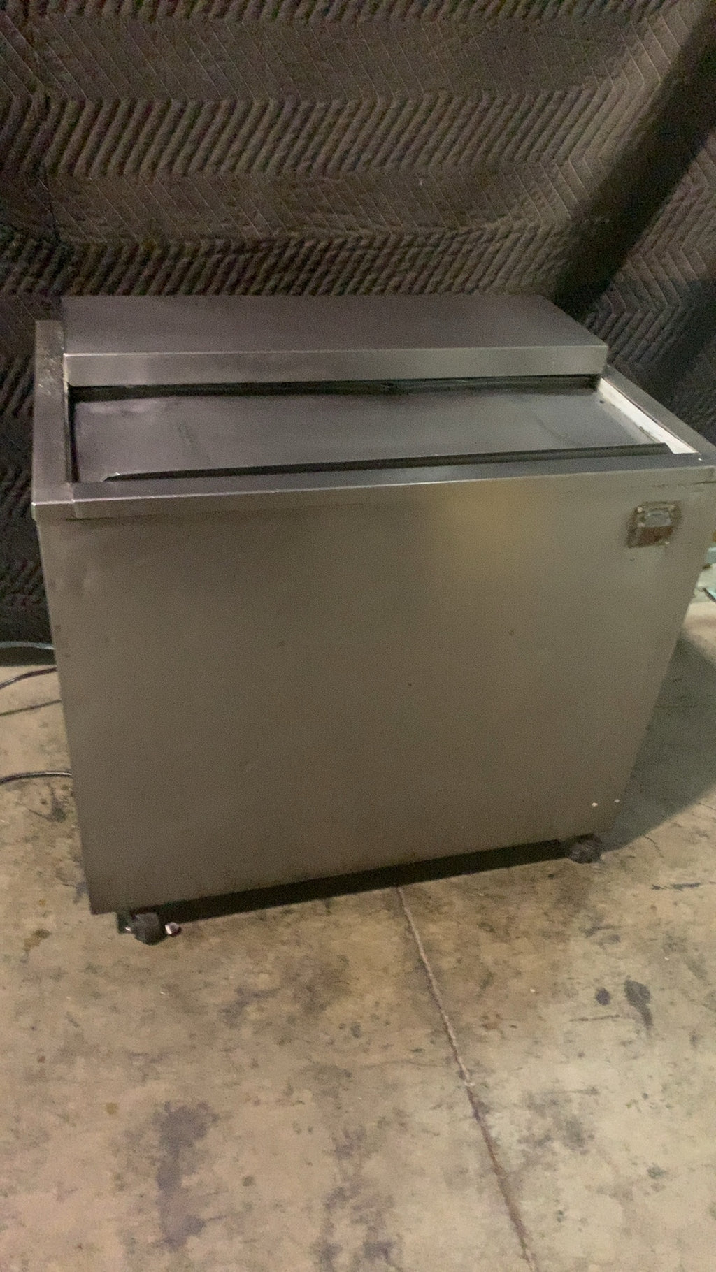 Commercial Deep Well Cooler, Top Loading Sliding Lids, Casters