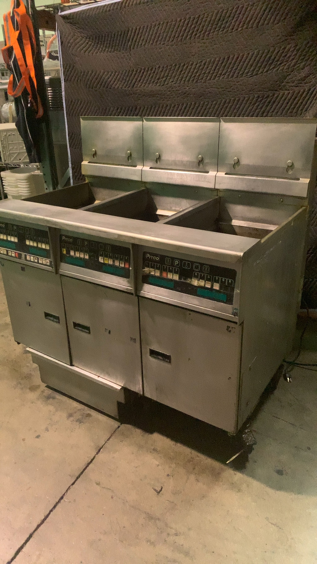 Pitco SGH50 Deep Fryer, Triple Pot, Natural Gas 50 lb Oil Capacity Per Pot, Digital Controls, Stainless Steel