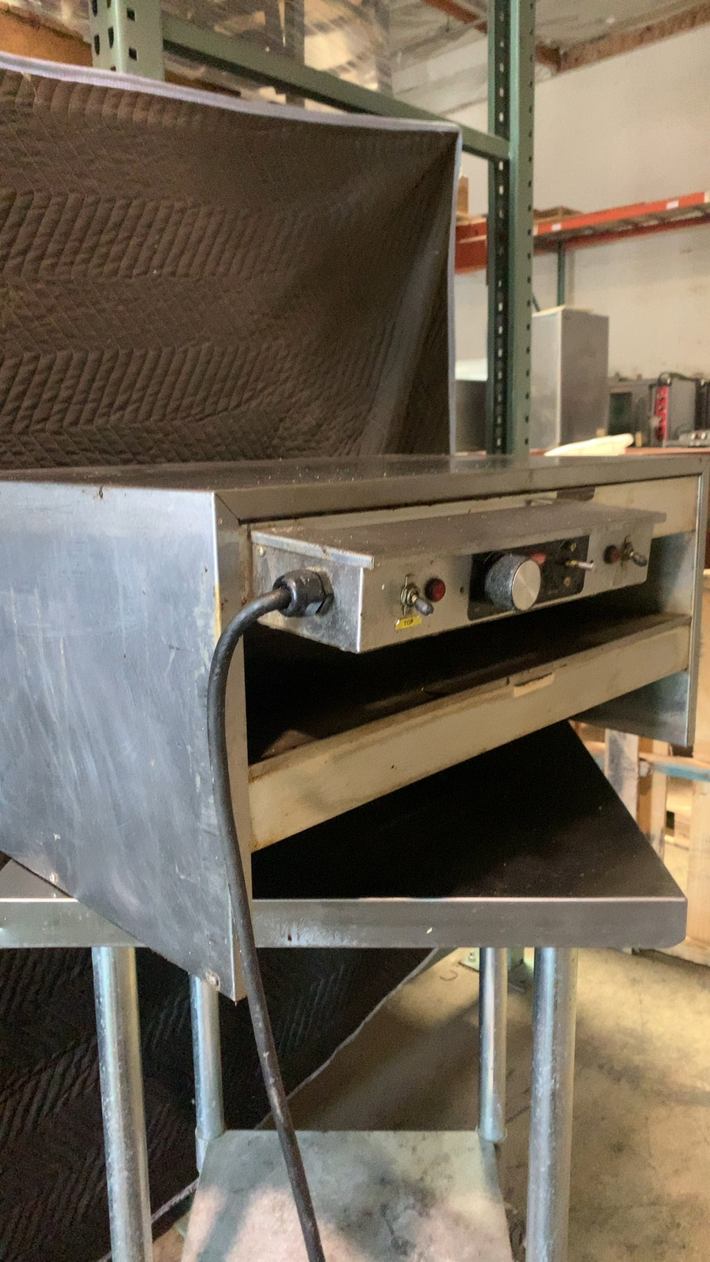 Hatco GRHD-2 Heated Display Warmer, Two-Shelf Top and Bottom Heat Control
