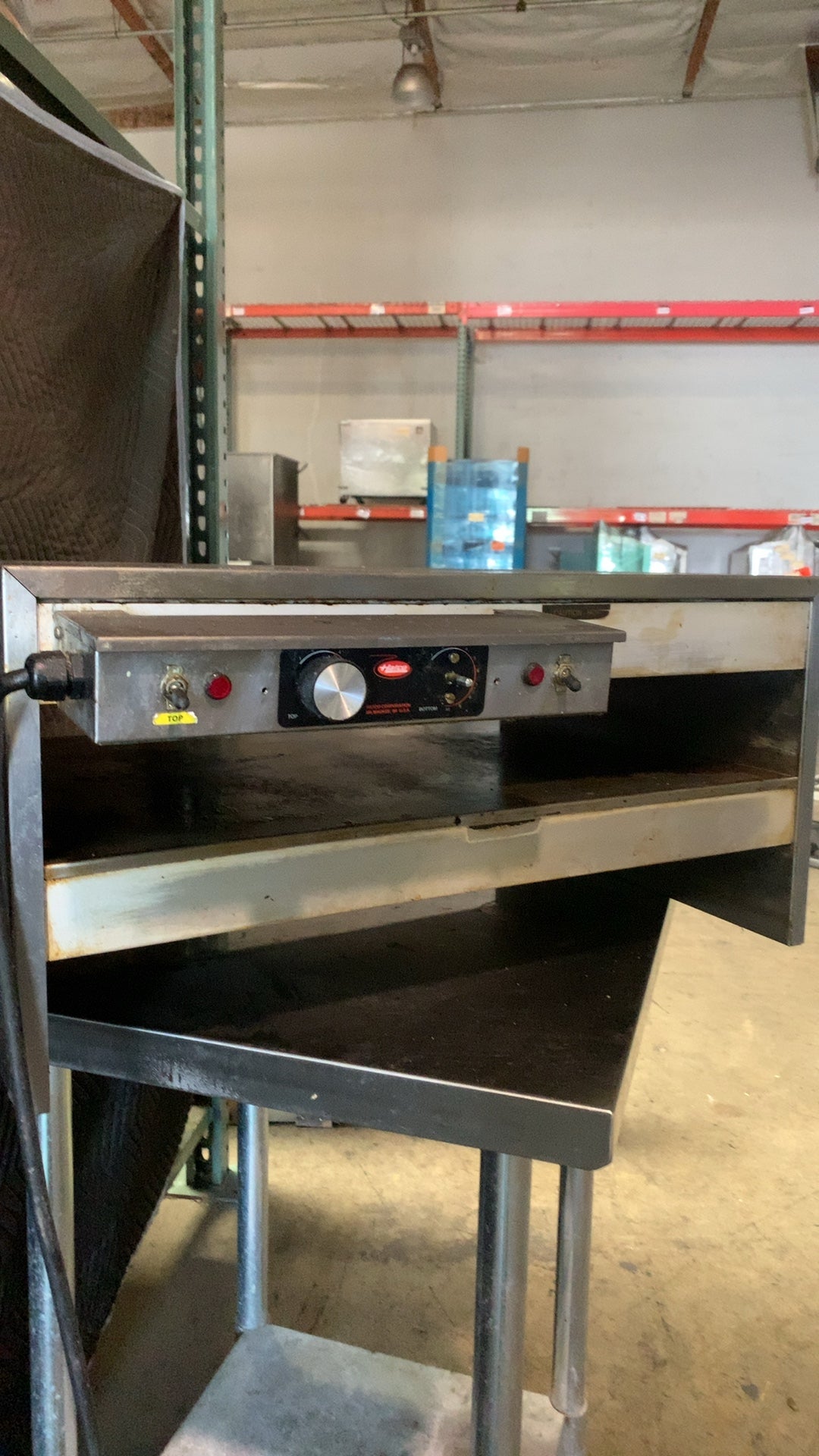 Hatco GRHD-2 Heated Display Warmer, Two-Shelf Top and Bottom Heat Control