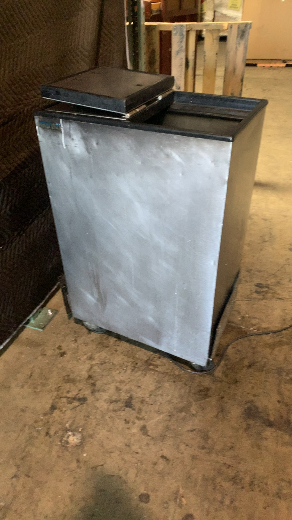 Commercial Refrigerated Well Cooler, Top-Loading Single Lid