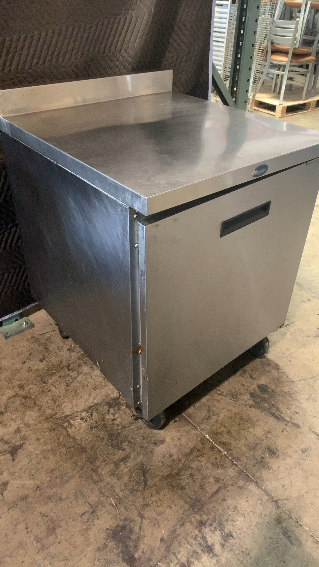 Randell 9402-7 Refrigerator, Worktop Self-Contained Back-Mount 115 Volts 5.8 Amps