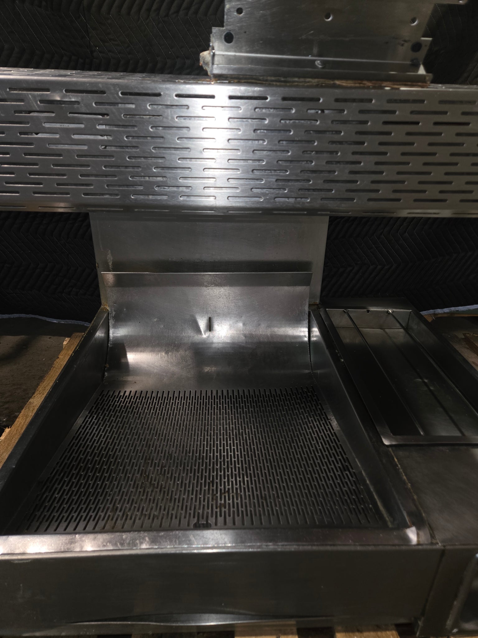 Commercial Food Warmer, Fry Dump Overhead Heat Lamp Perforated Drain Pan Integrated Drain Well