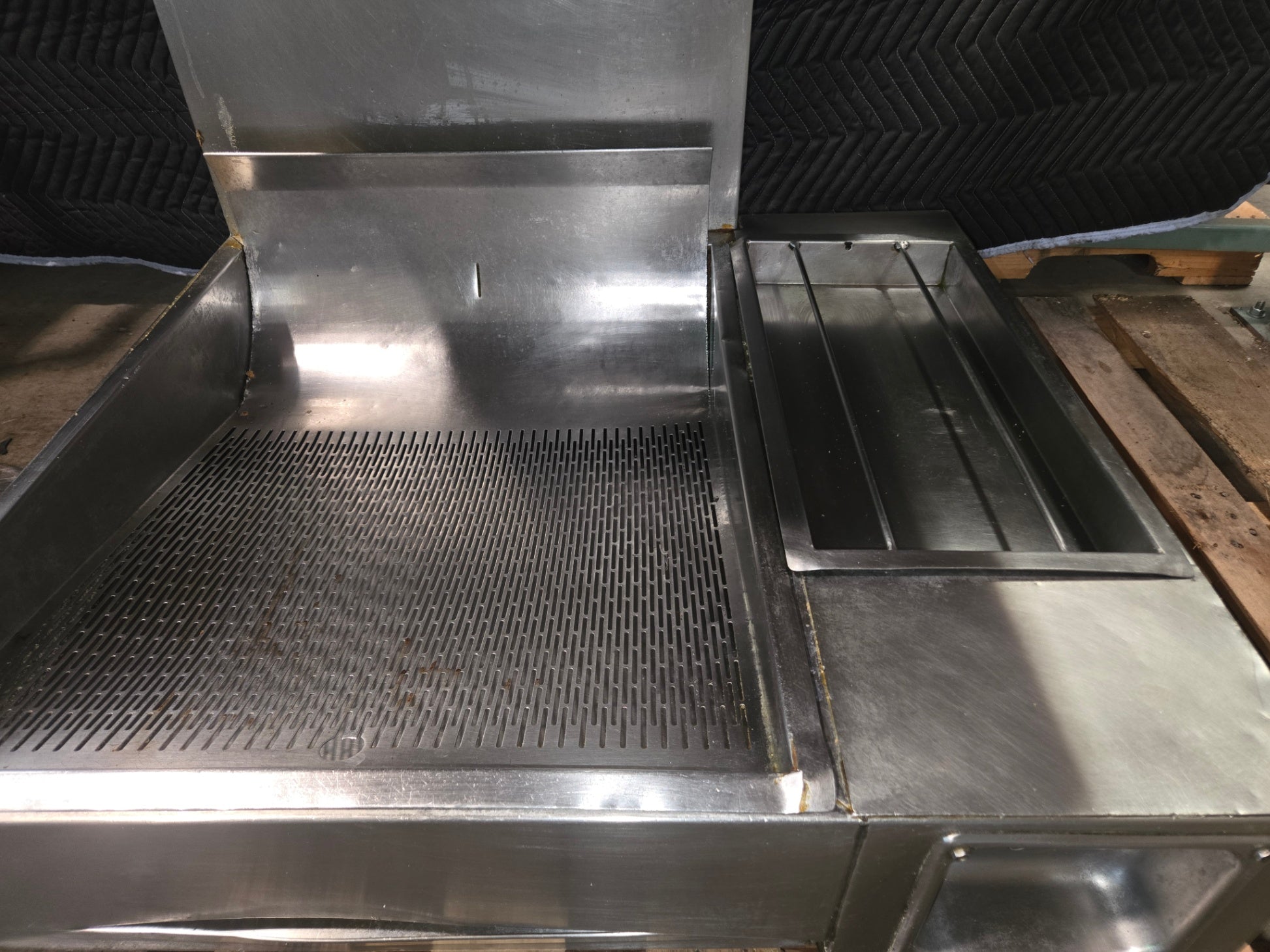 Commercial Food Warmer, Fry Dump Overhead Heat Lamp Perforated Drain Pan Integrated Drain Well