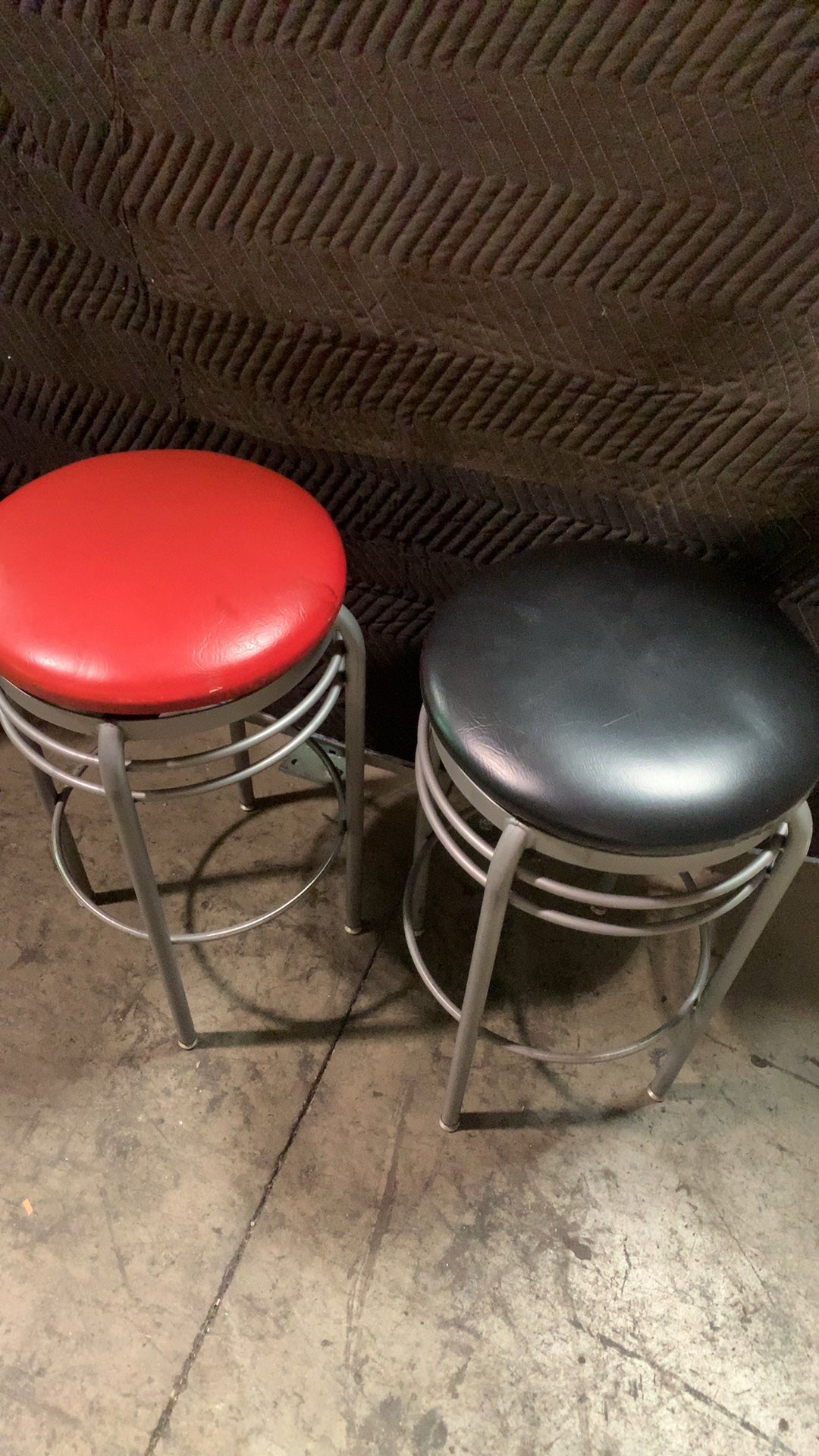 Western Mill Fabricators, Inc. Bar Stool Bar Stool, Metal Frame Padded Seat