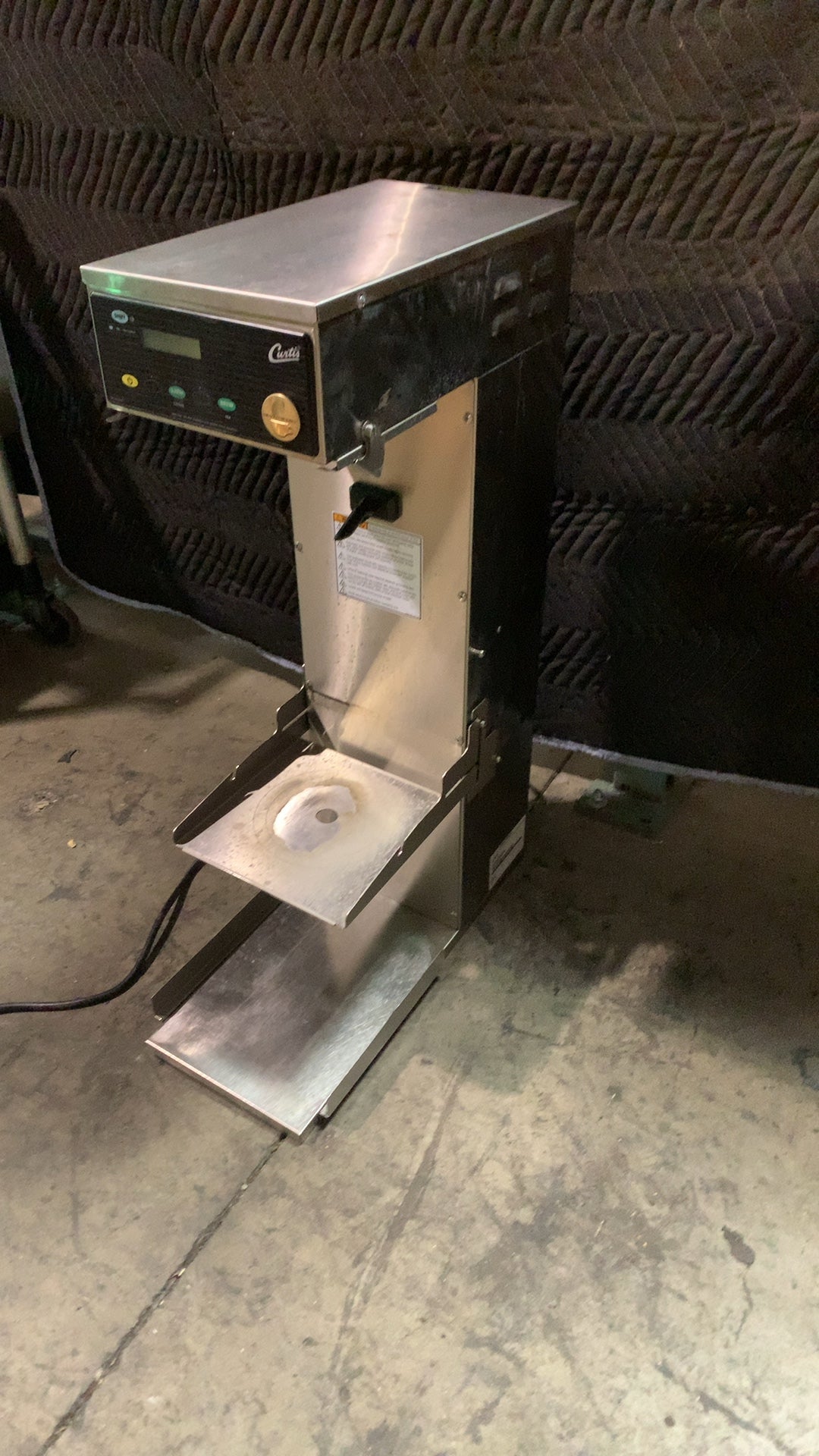 Curtis CBS10029 Commercial Brewer, Automatic Digital Coffee and Tea