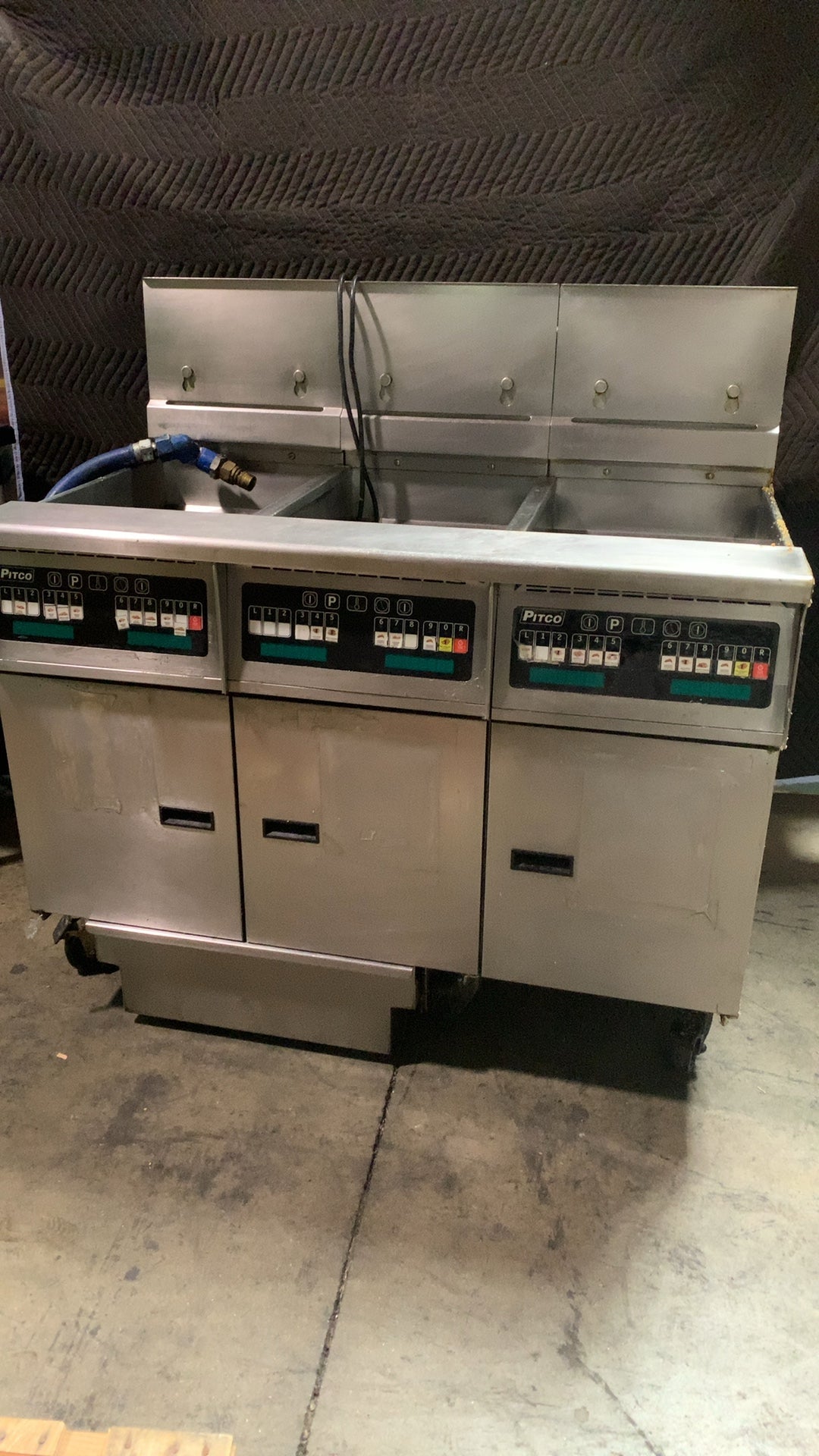 Pitco SGH50 Fryer, Triple Vat Commercial Gas Integrated Filtration Stainless Steel Construction 115V Electric Ignition