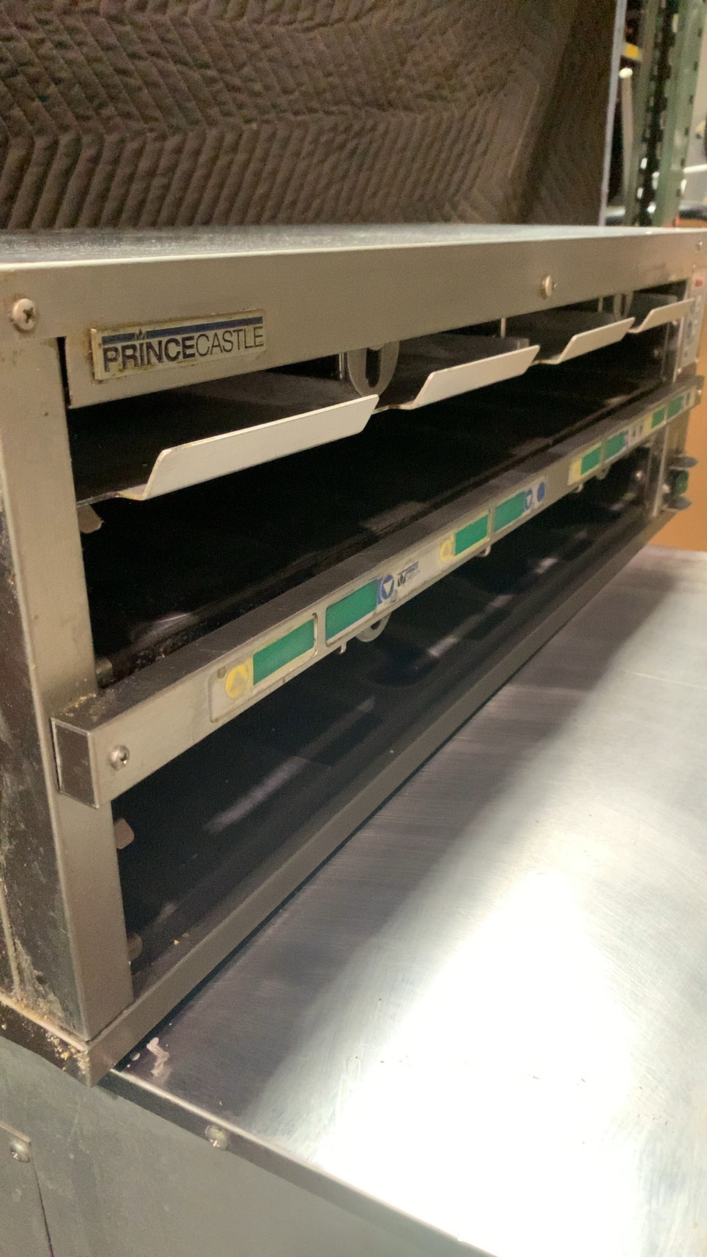 PRINCE CASTLE EHB24R2-CKE12 Food Holding Bin, Dual 2 Bins Electric