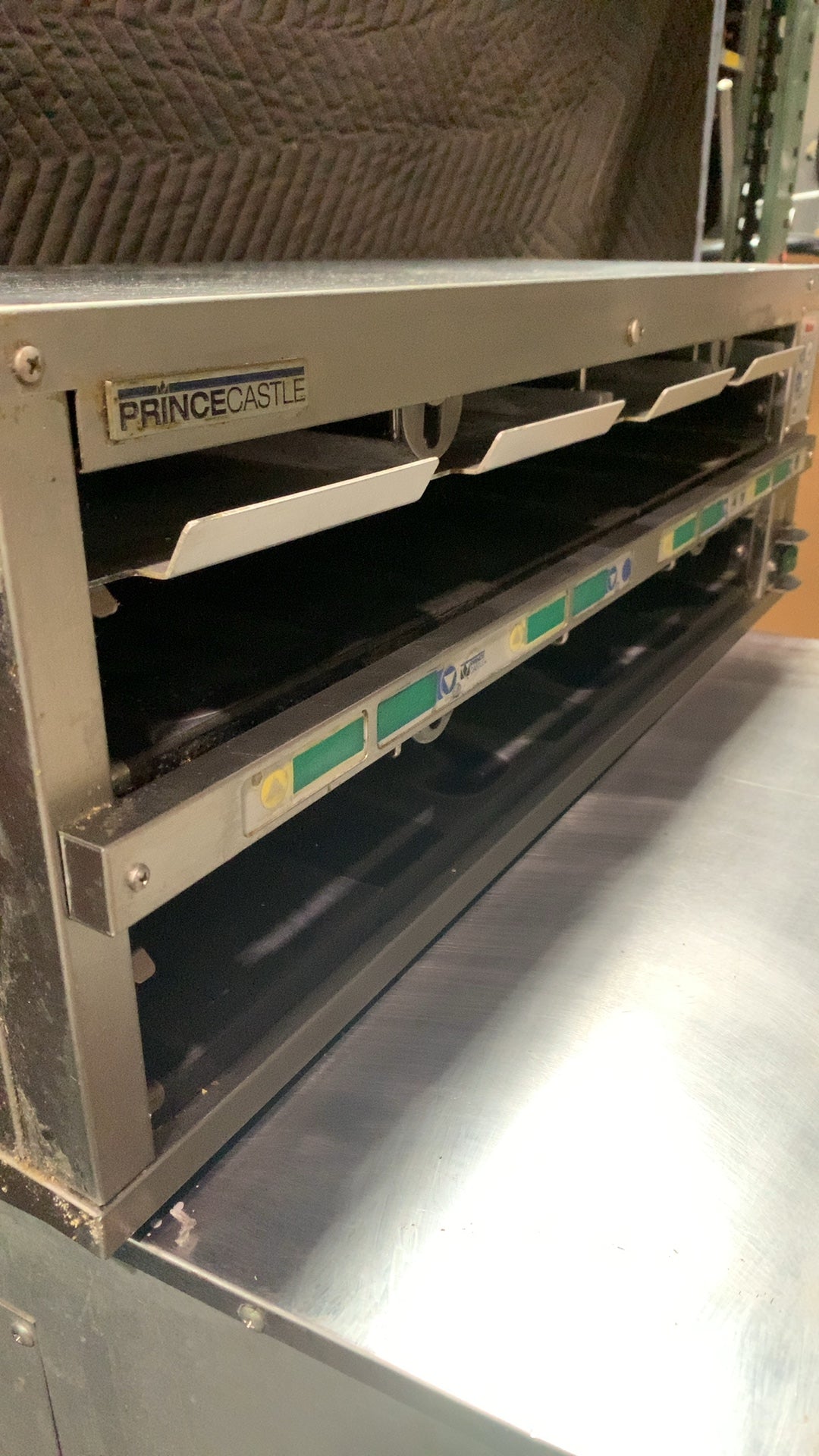 PRINCE CASTLE EHB24R2-CKE12 Food Holding Bin, Dual 2 Bins Electric