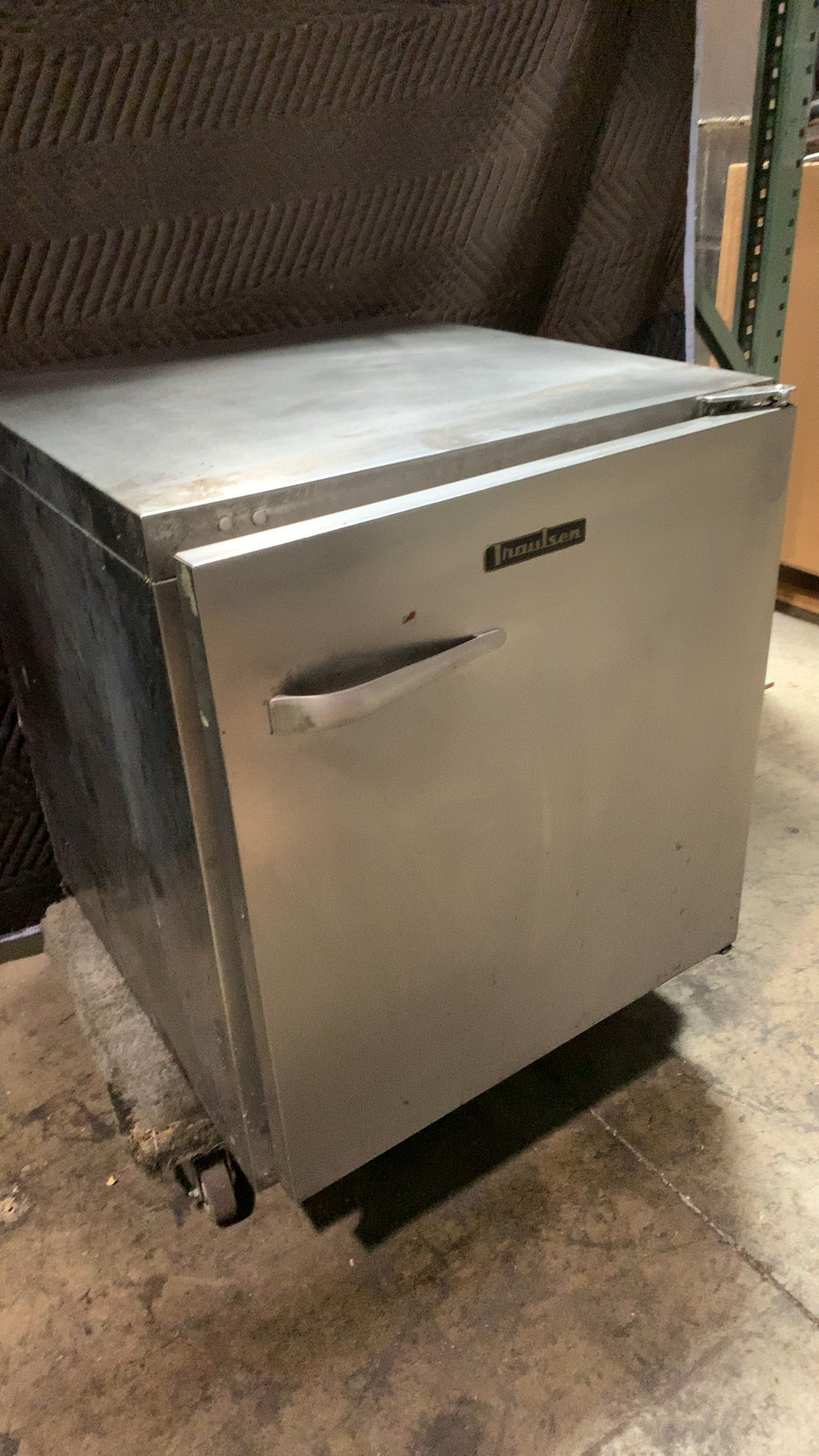 Traulsen ULT27-R Refrigerator, Under Counter 115V NSF Certified