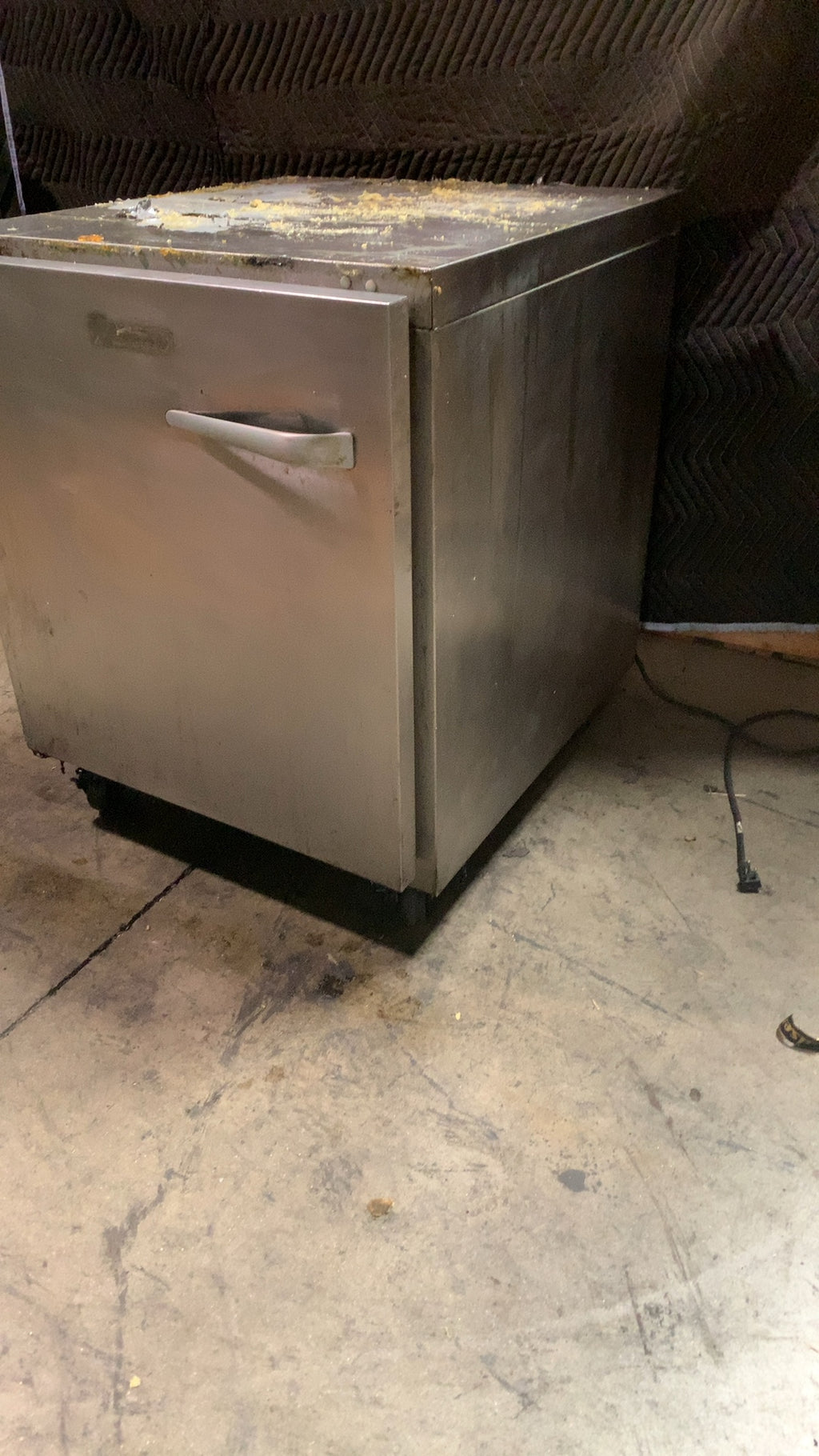 Traulsen ULT27-R Refrigerator, Undercounter Single Door Stainless Steel