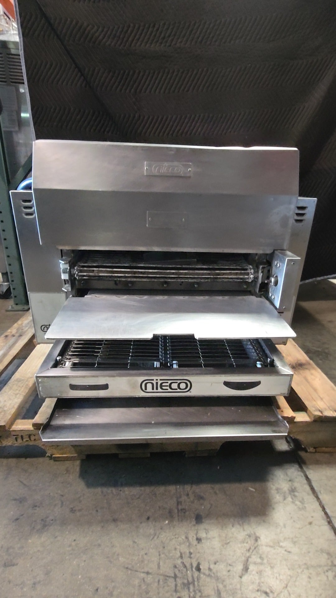 Nieco JF14G Conveyor Broiler, Commercial Natural Gas 220V 1PH 12Amp Electric With Giles Ventless Recirculating Hood System