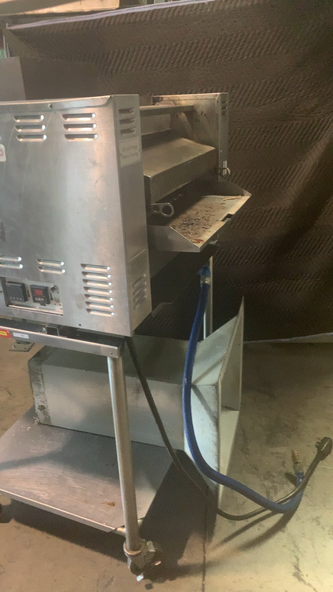 NIECO JF714G Conveyor Broiler, Gas Natural Gas 220V 1PH BroilVection