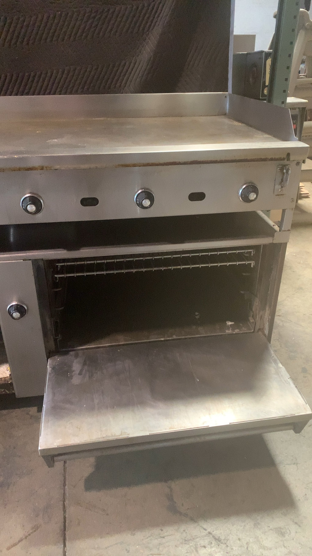 Jade Range JGR-48-OV Griddle Range, Commercial, With Oven Base 4 Burner Controls